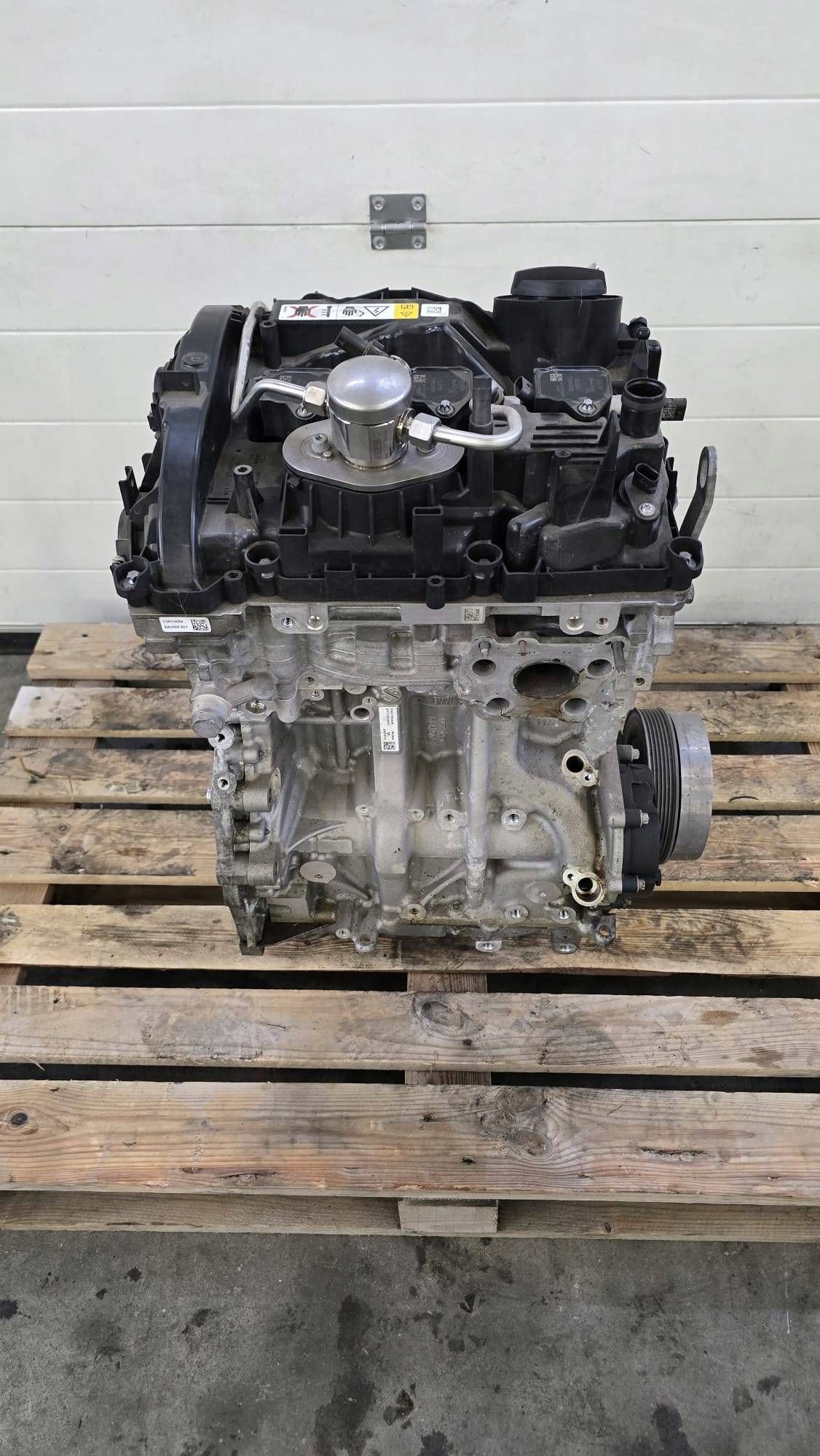 BMW 2 F46 1.5 Бензин Двигатель B38A