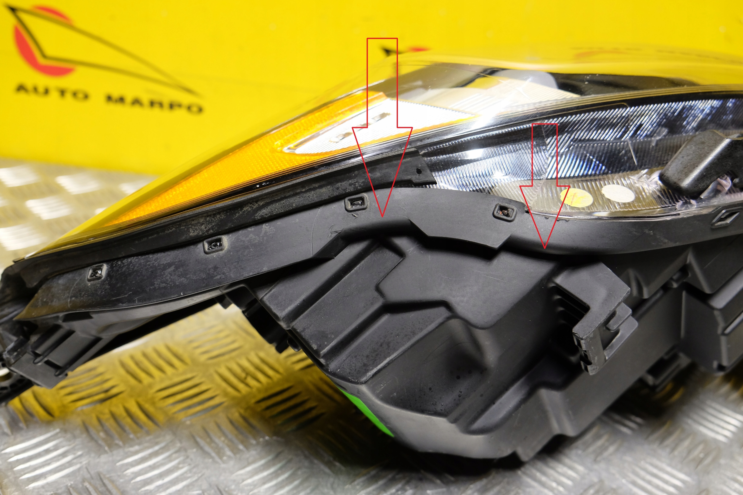 KIA OPTIMA 2017 2018- REFLEKTOR LAMPA FULL LED R USA Strona zabudowy prawa