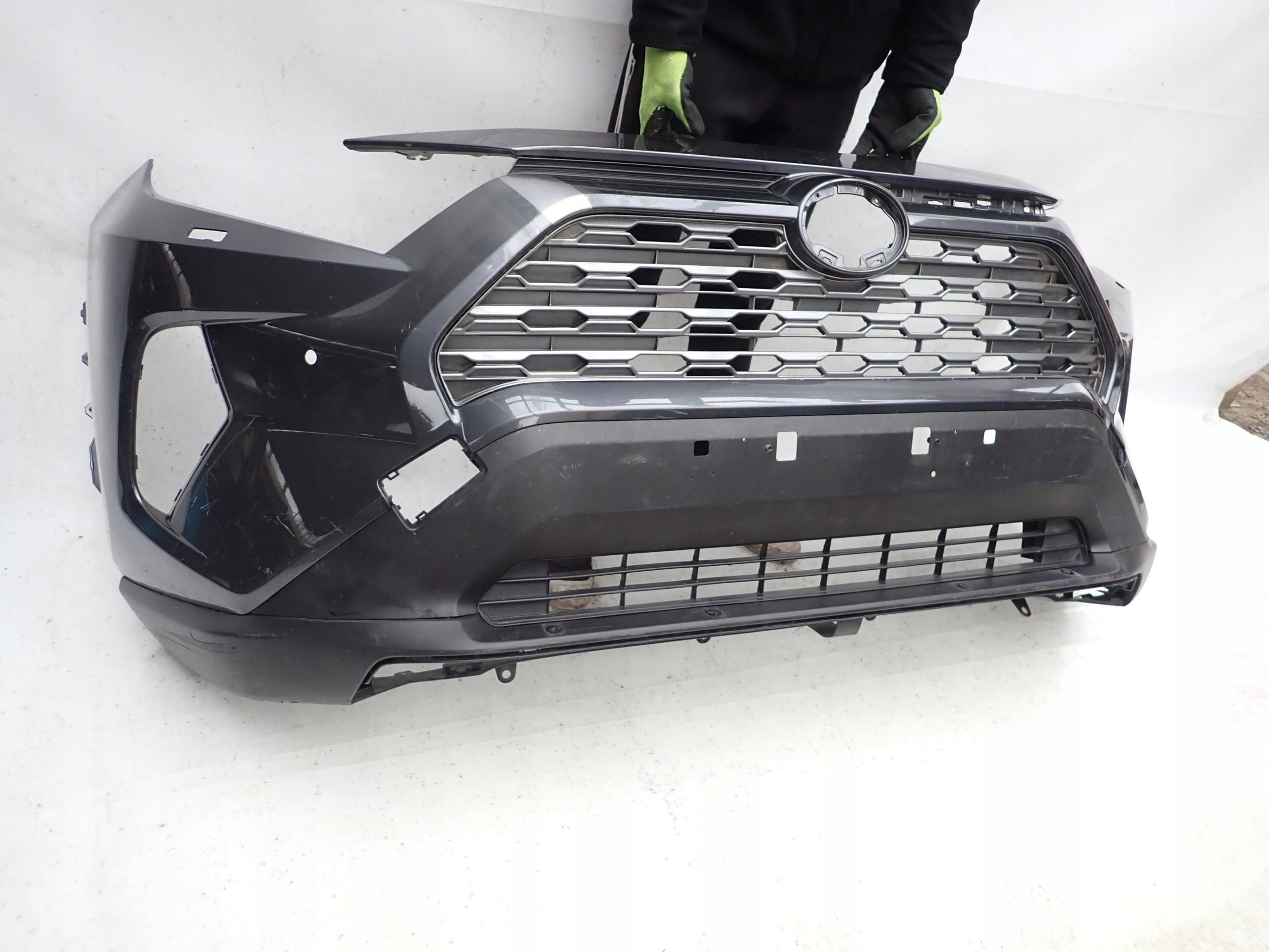 TOYOTA RAV4 V 19- bumper front front PDC SPR