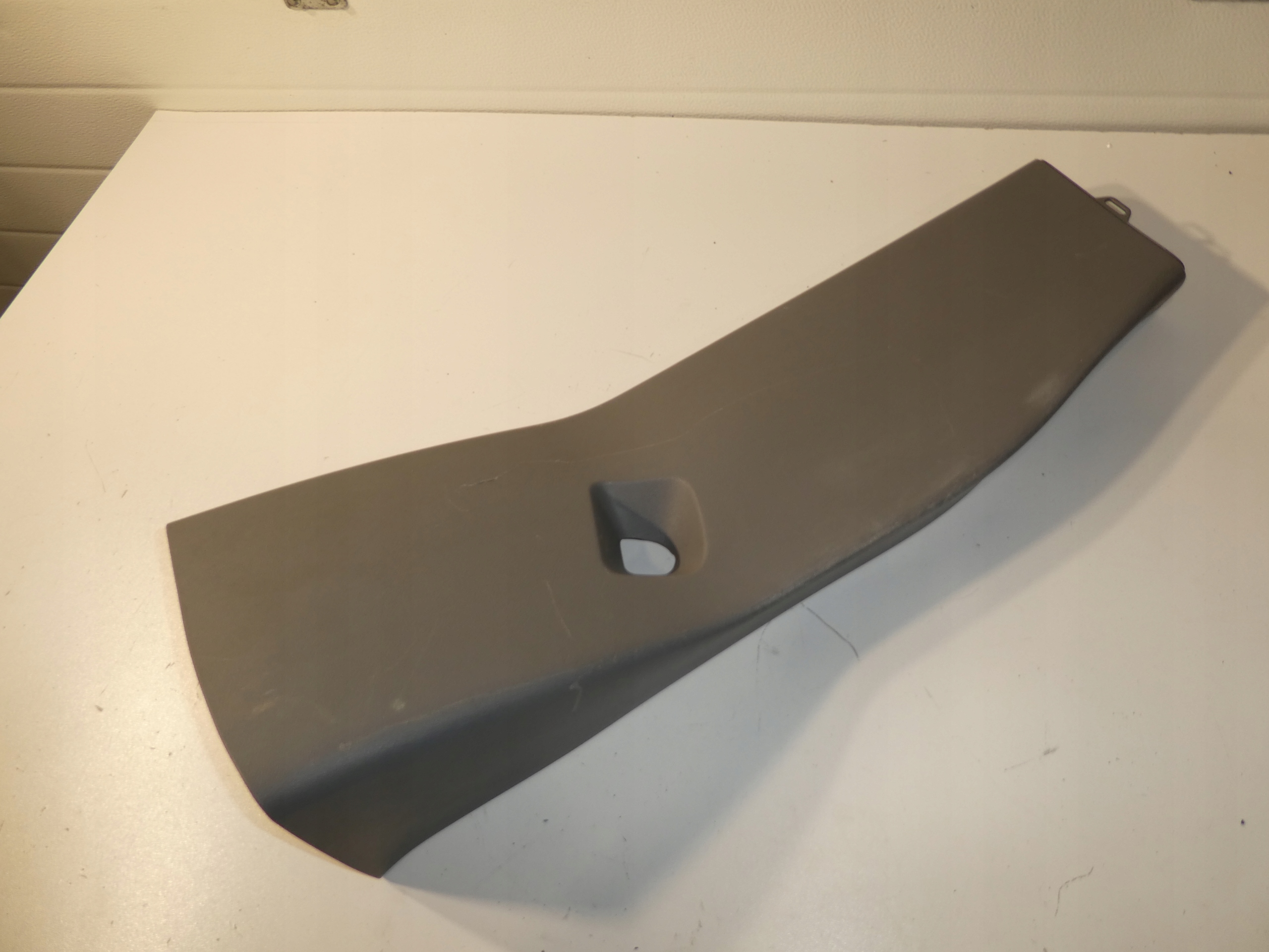 side SLUPKA left DOL VW T5 7H0867291B
