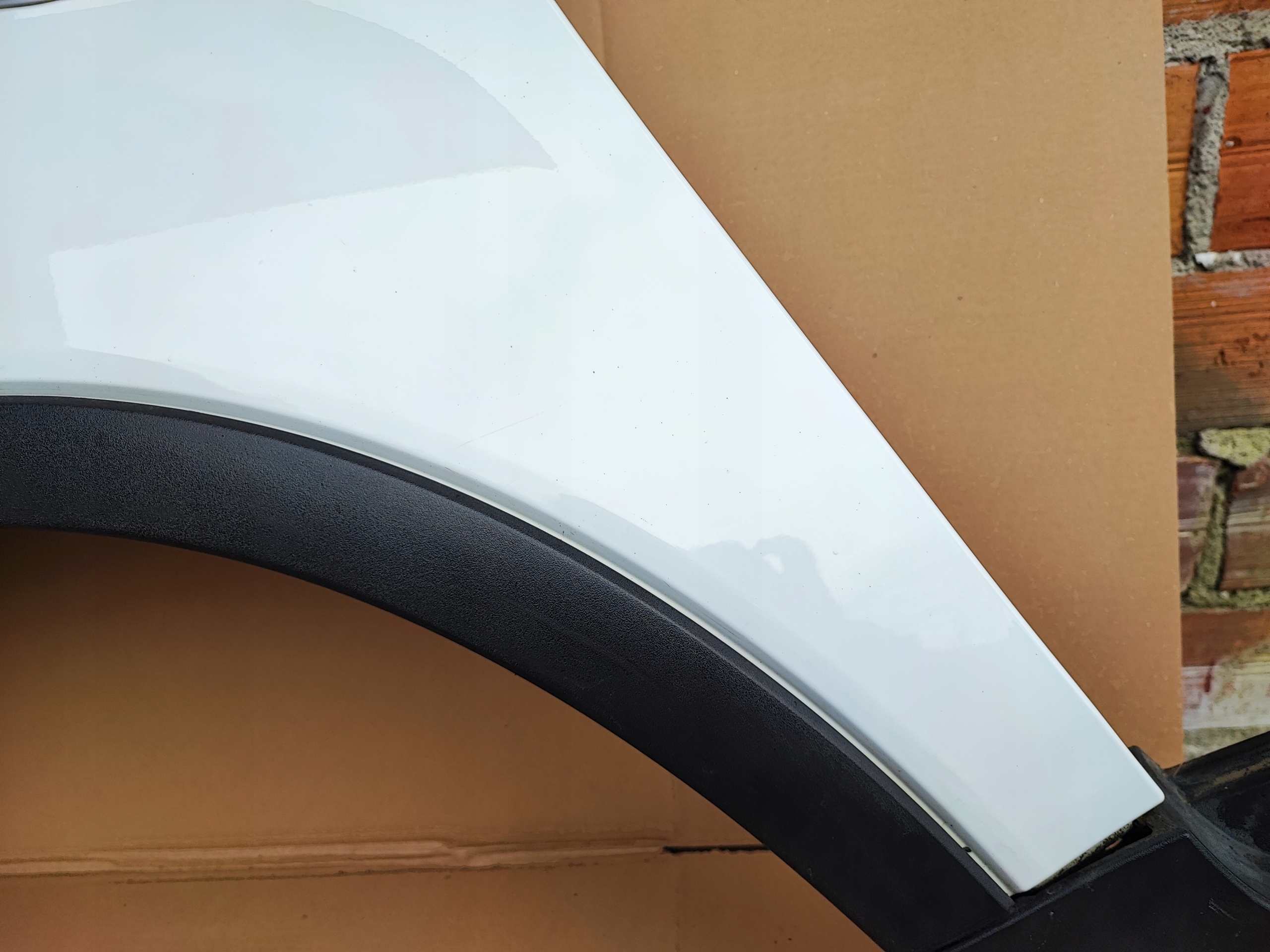 Ford Kuga MK1 LIFT 2.0 TDCI błotnik lewy przód 58 biały Jakość części (zgodnie z GVO) O - oryginał z logo producenta pojazdu (OE)