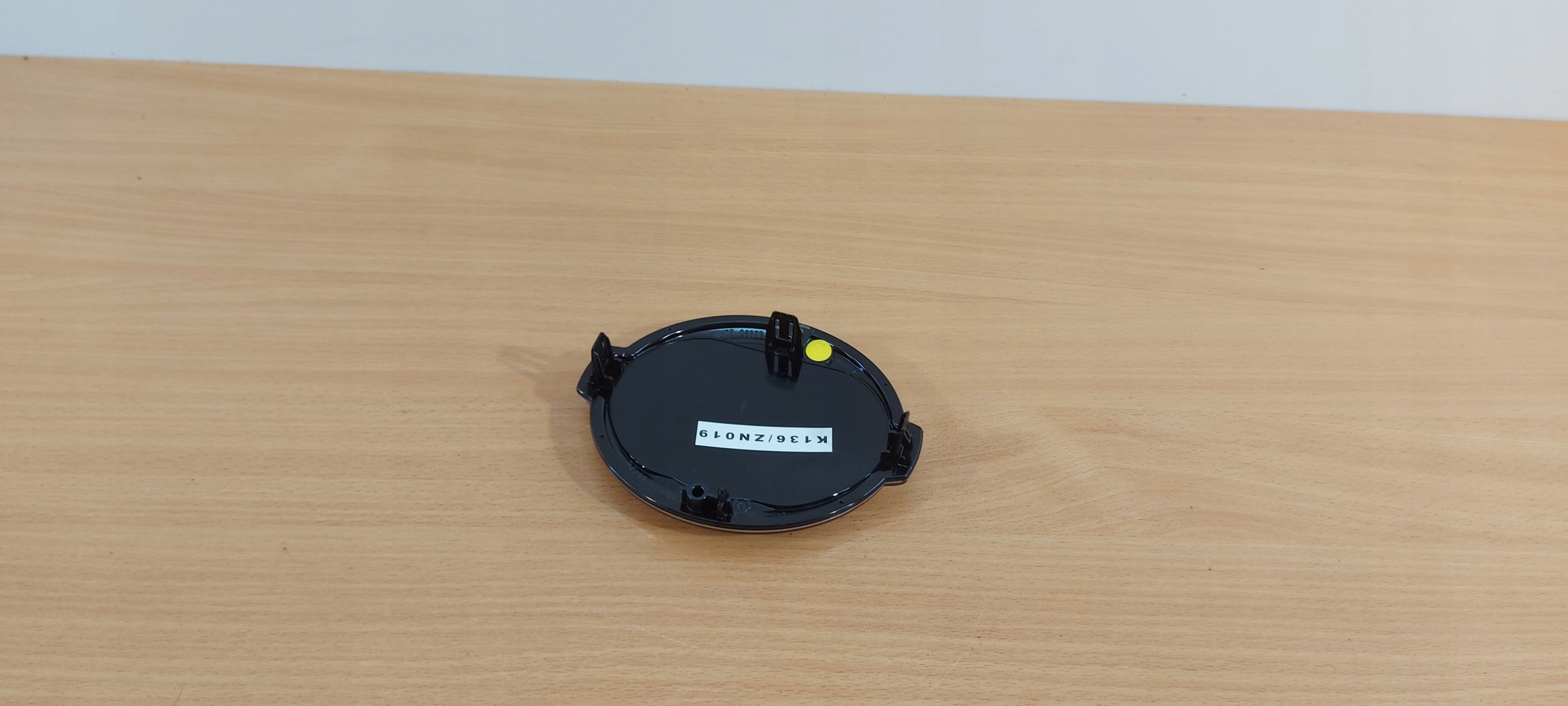 logo grille below RADAR NISSAN QASHQAI 20-22 ROK