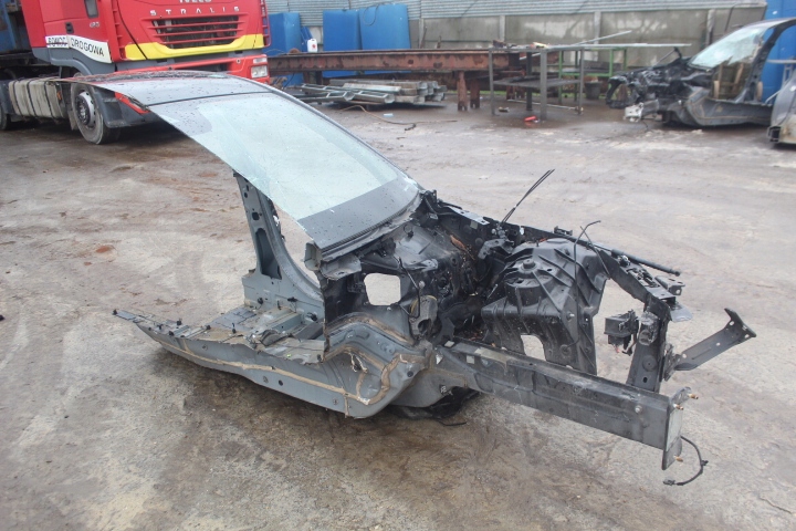 ПЕРЕДНЯ ЛІВА ЧВЕРТЬ ALFA ROMEO GIULIA