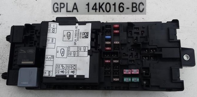 SKRZYNKA BEZPIECZNIKÓW RANGE VOGUE GPLA 14K016 BC