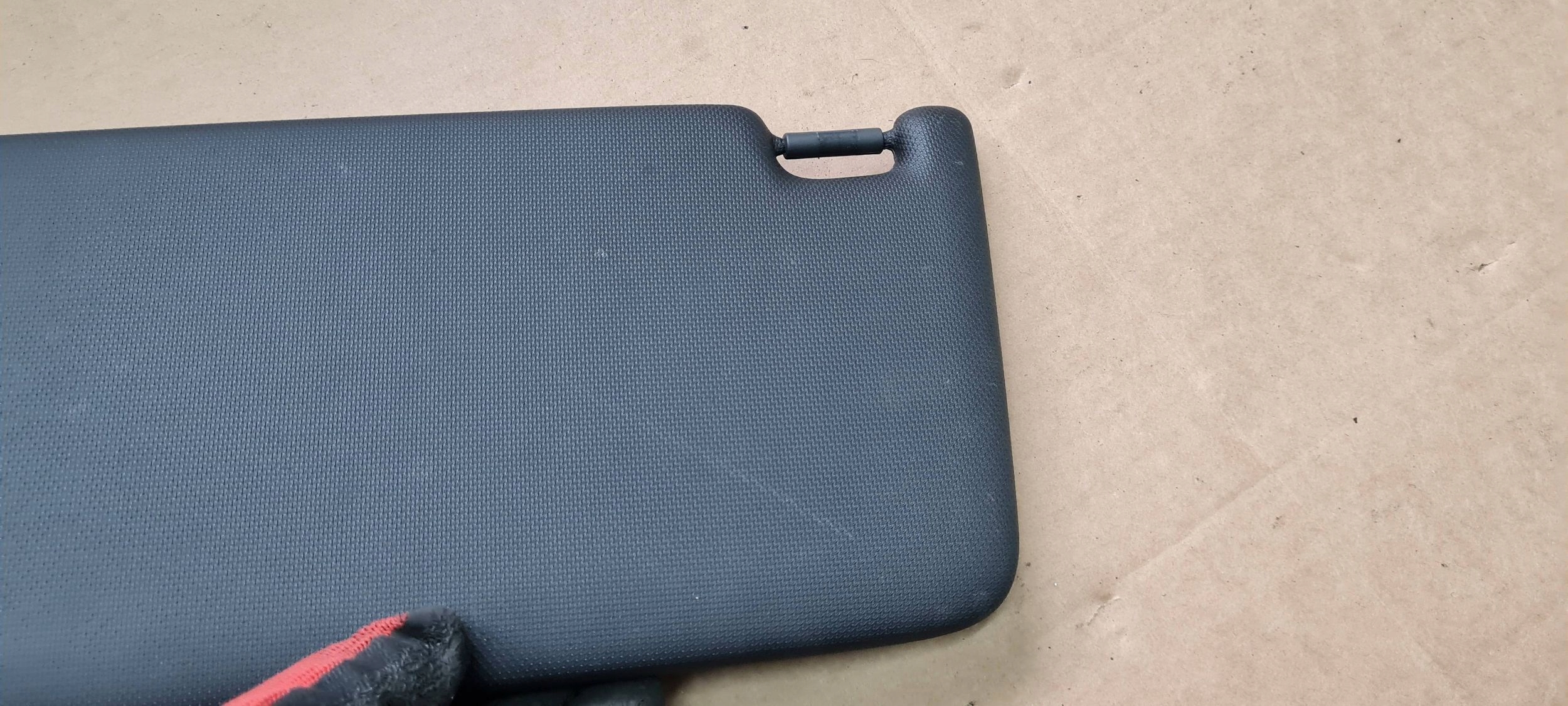 AUDI A5 8W Blende Abdeckung PRZECIWSLONECZNA 8W0857552