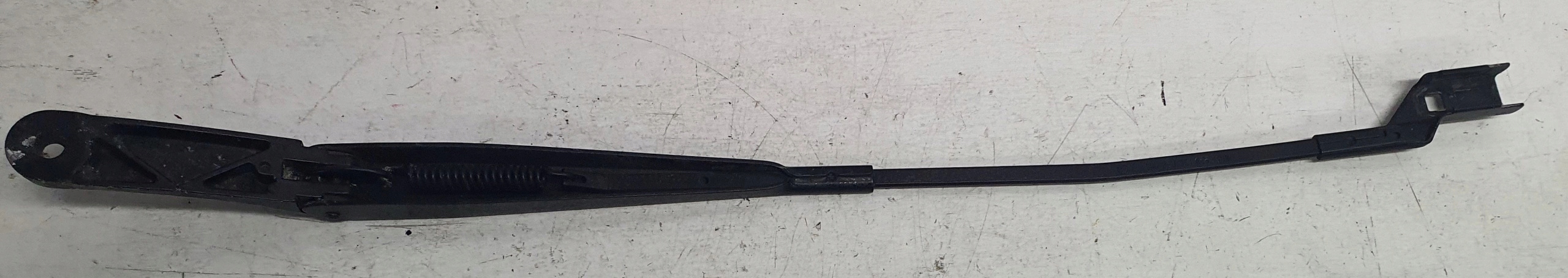 wiper arm right VW Passat B6