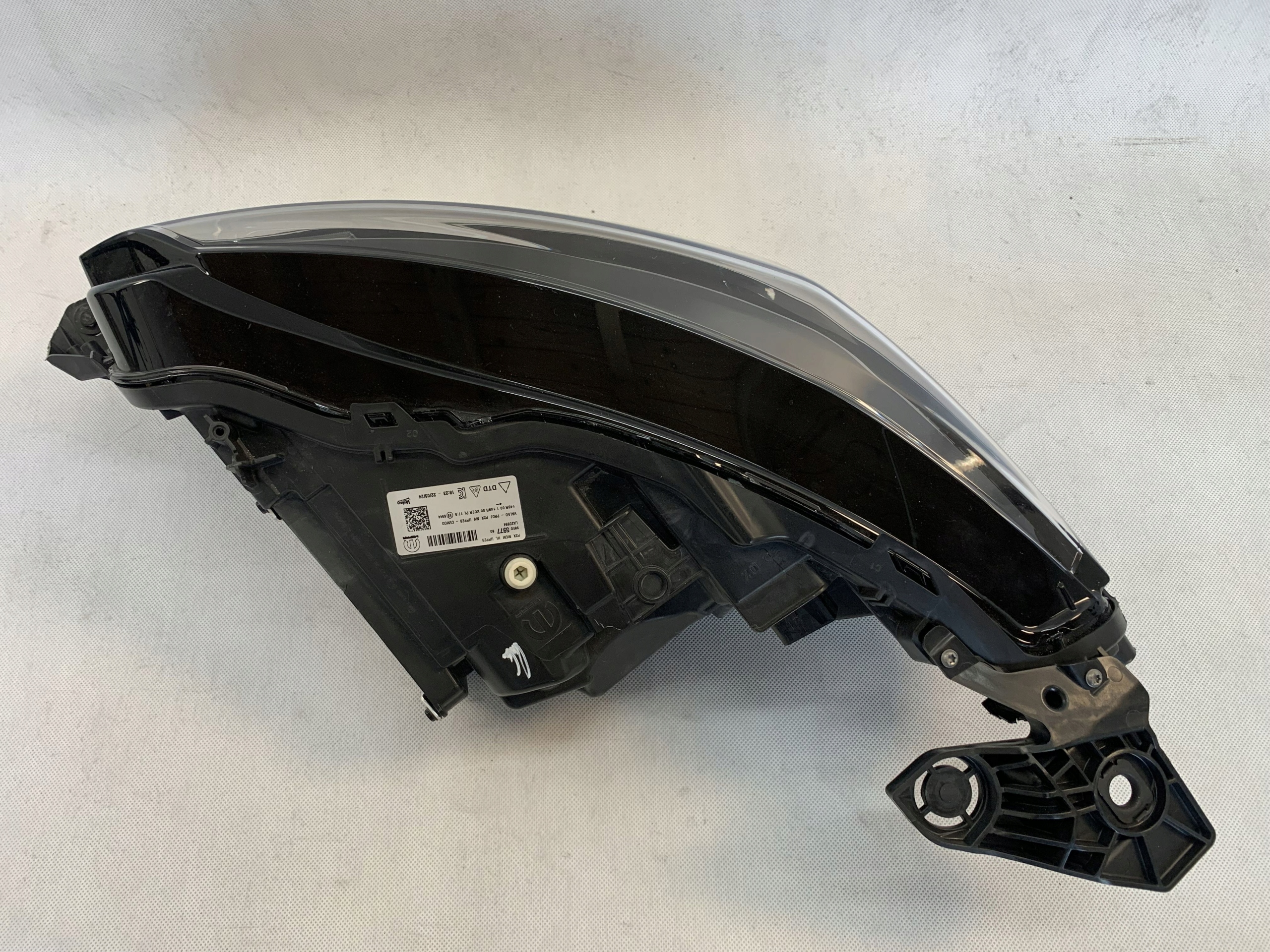 light front right reflektor Peugeot 208 Fullled FL 23r 9850597780 02.26