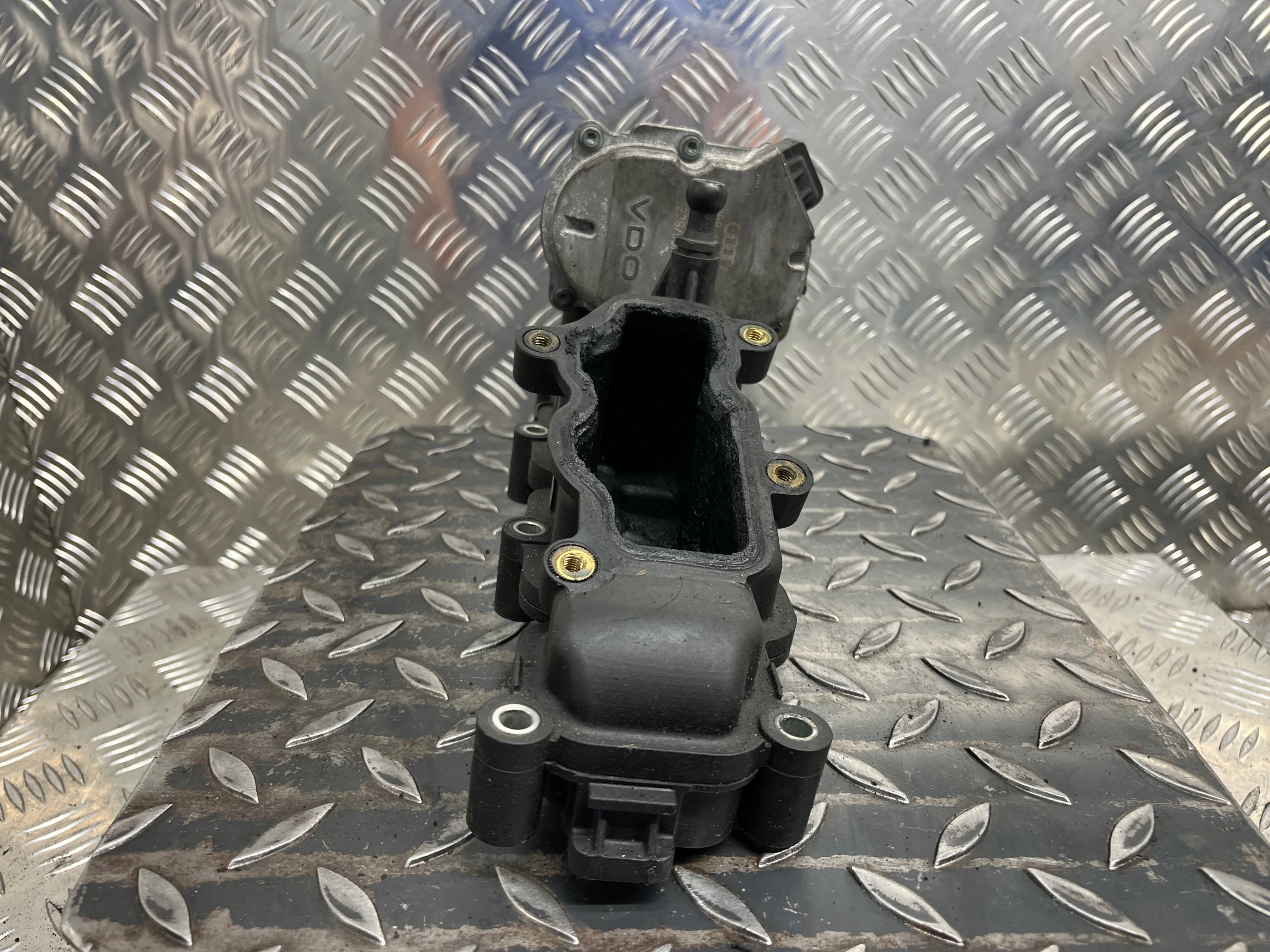 intake manifold AUDI A6-C6 059129712P 2.7 HDI
