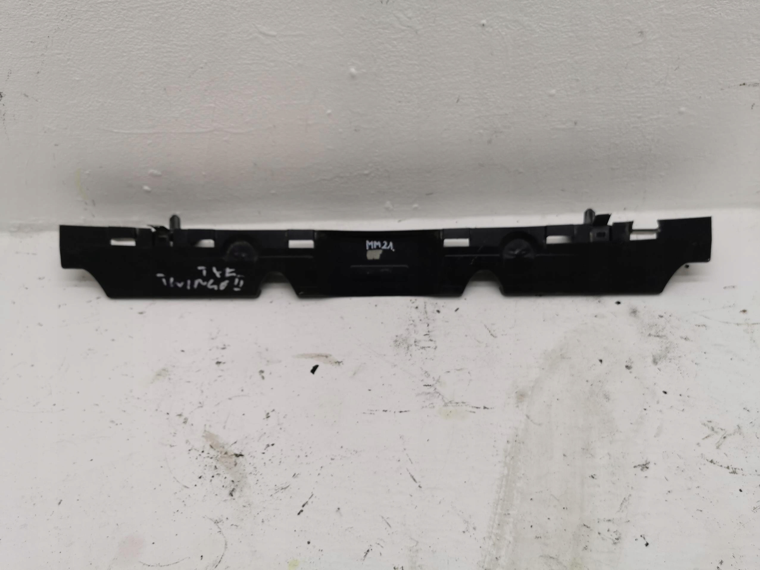 bumper bracket rear RENAULT TWINGO II 8200637080