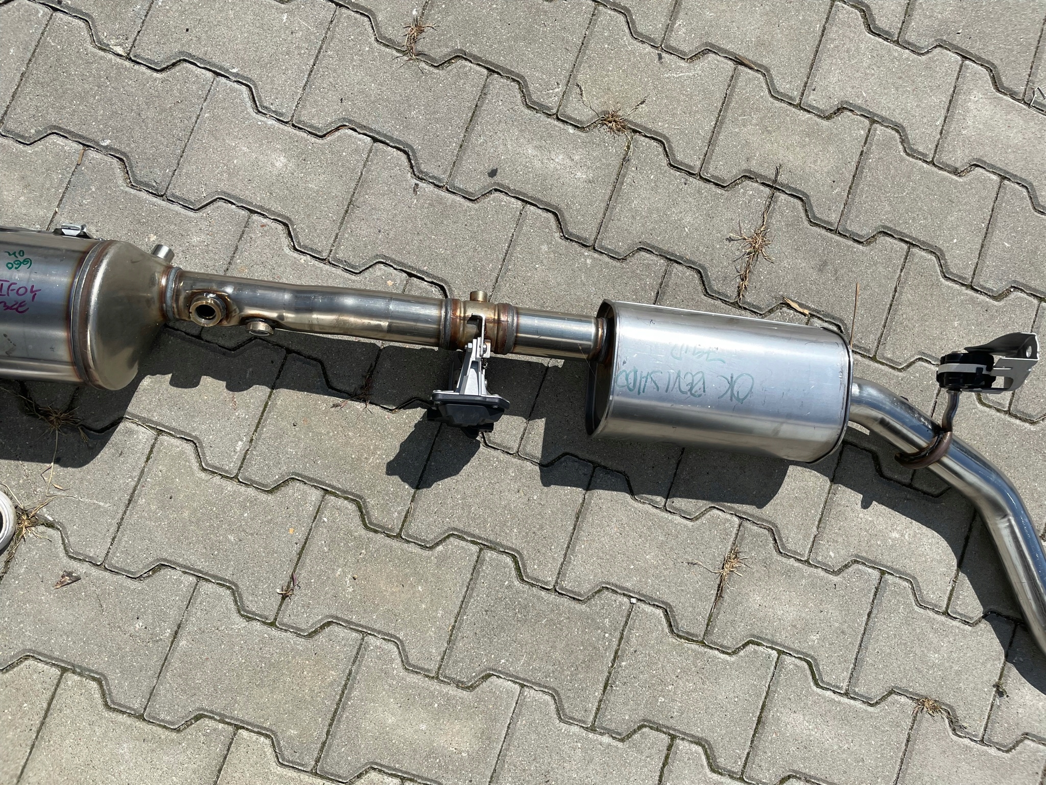 RENAULT MEGANE IV 1.5 DCI CATALYST 208023544R