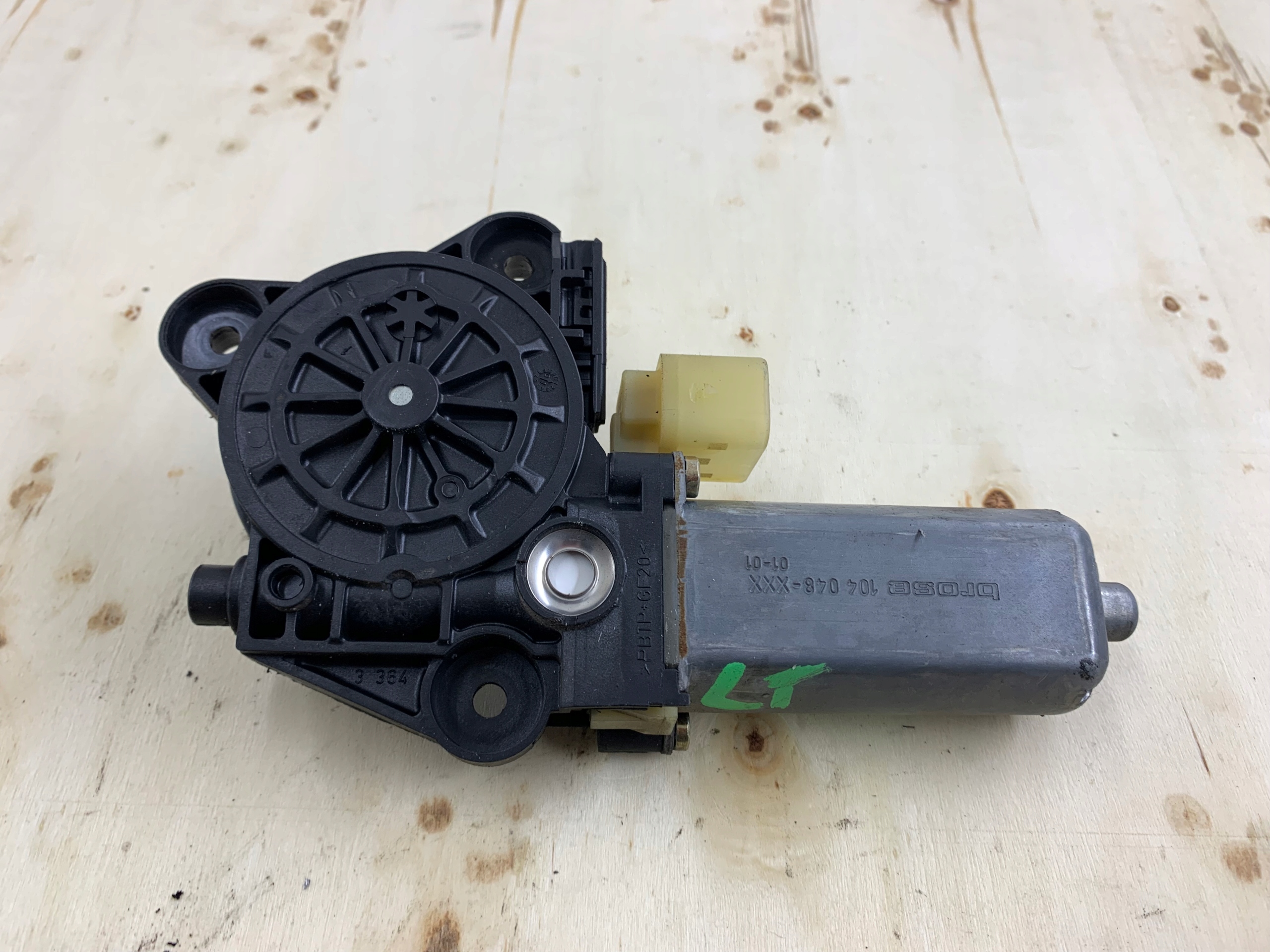 MERCEDES W203 mini motor windows left rear part 0130822008