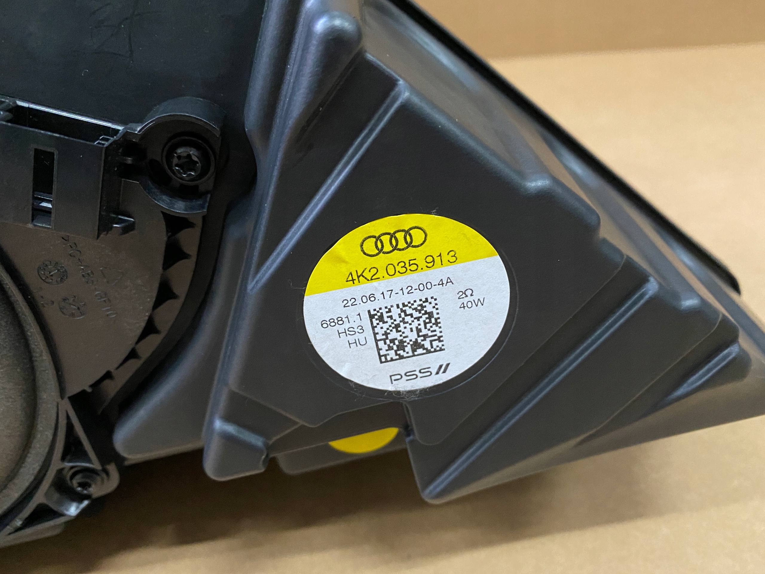 AUDI A6 A7 4K speaker SUBWOOFER 4K2035913