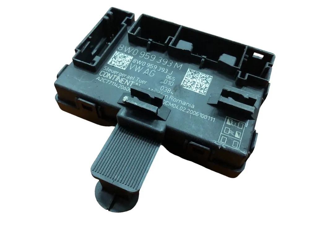 AUDI A4 b9 модуль двері 8W0959393M