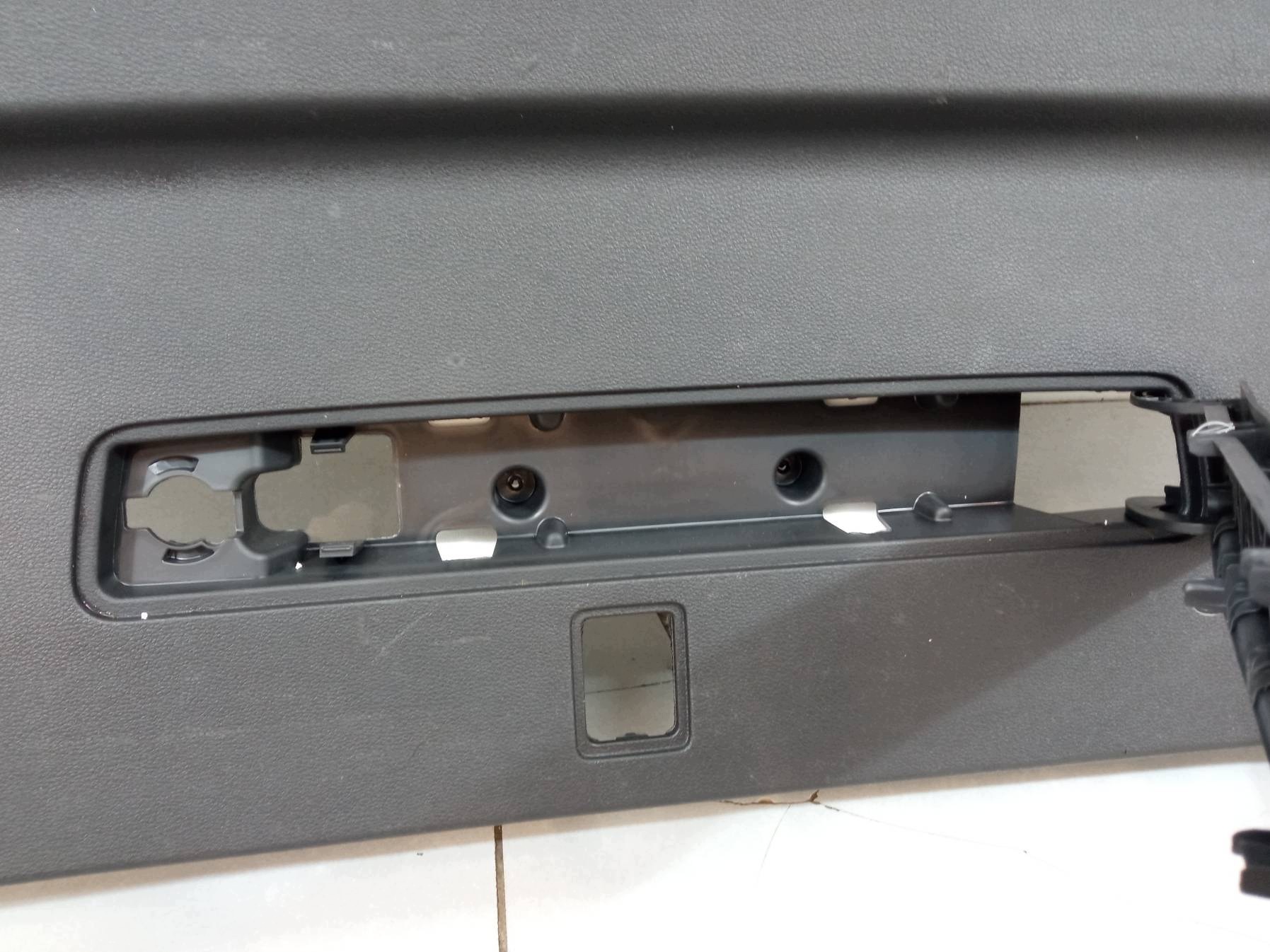 upholstery side cover bonnet boot 4M 4M0867973G Audi Q7 II SQ7
