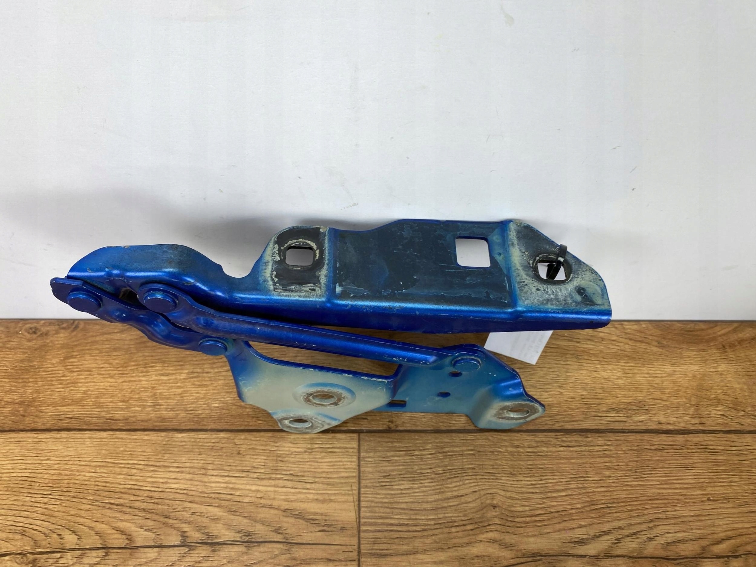 right hinge bonnets Chevrolet Camaro 2016+