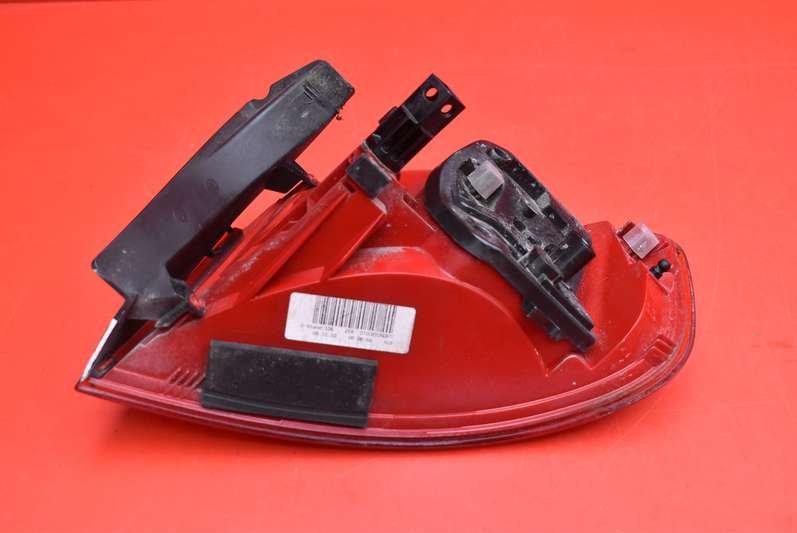 light left rear part rear 8K5945095K AUDI A4 B8 sedan 07-11