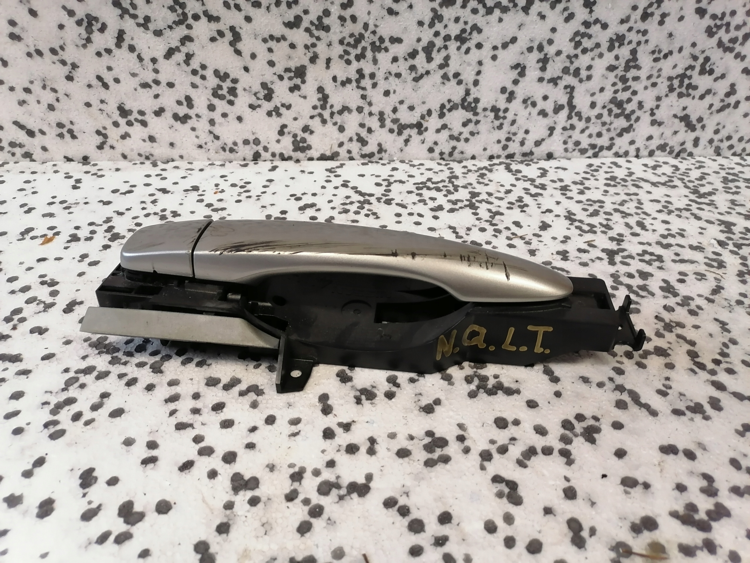 QASHQAI II J11 handle exterior left rear part