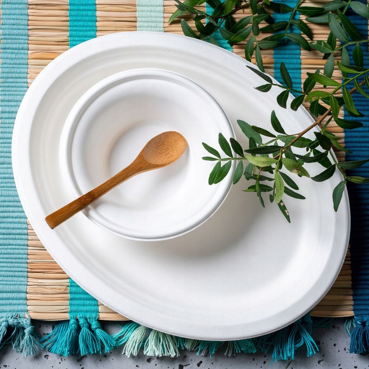 Talerz owalny 32x25 cm z trzciny cukrowej - 10 szt Kod producenta brak