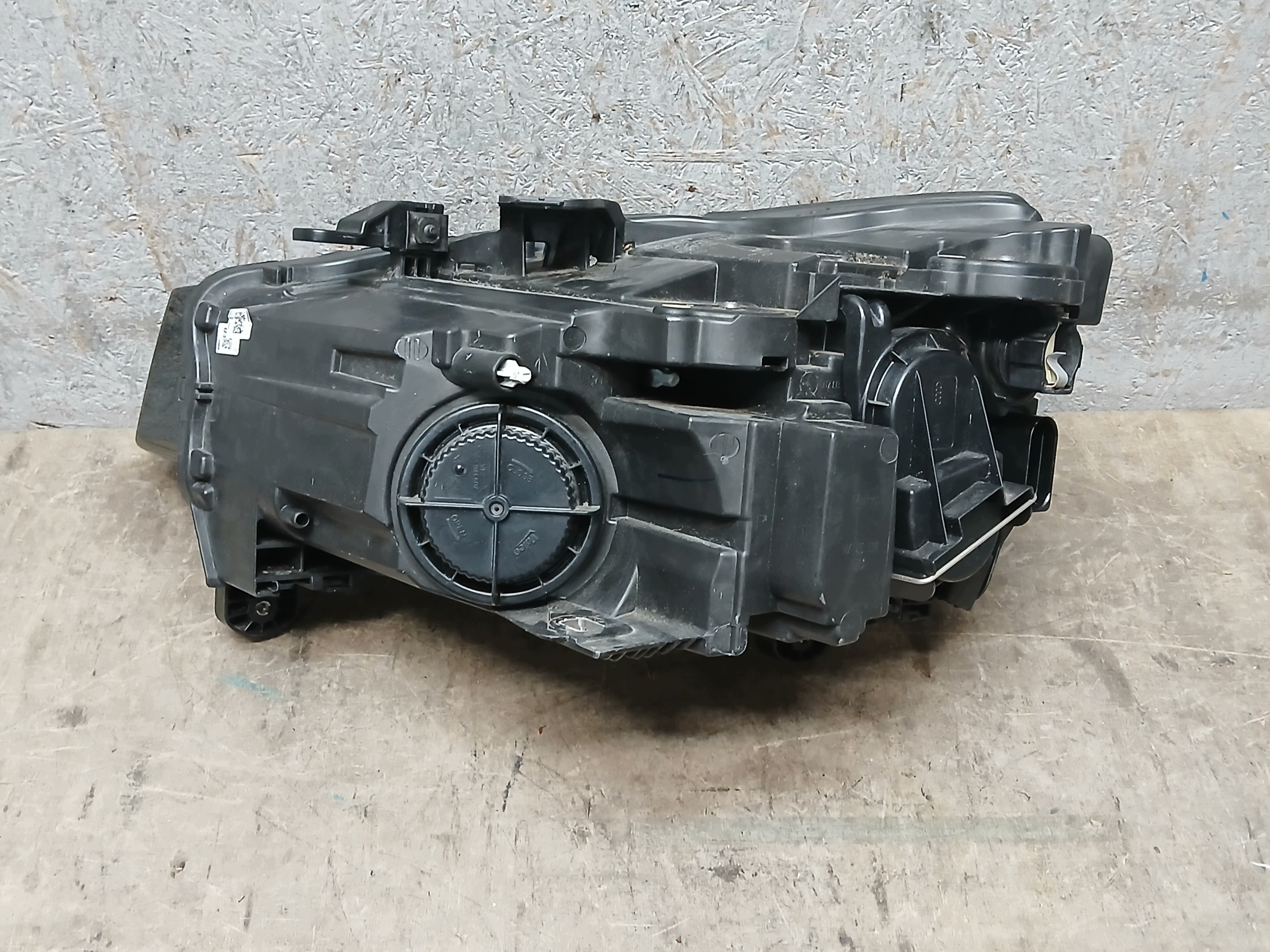 light front right AUDI Q2 81A 81A945004