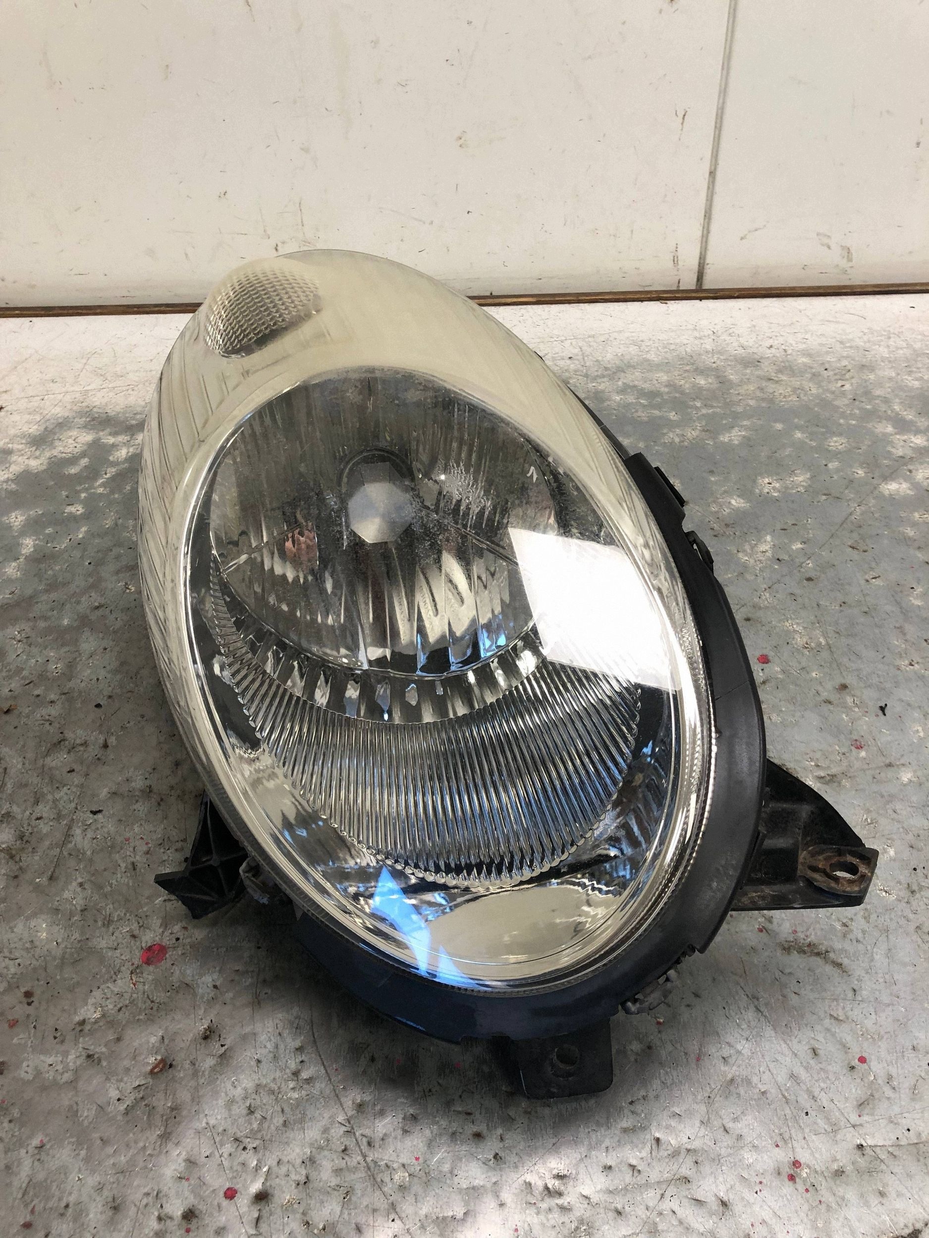 light right front NISSAN MICRA K12 89900607