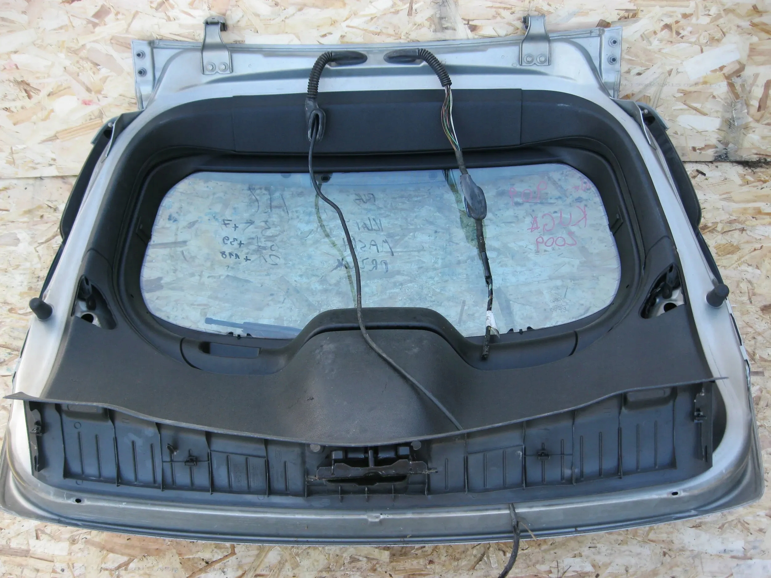 boot door Ford Kuga MK1 08-12