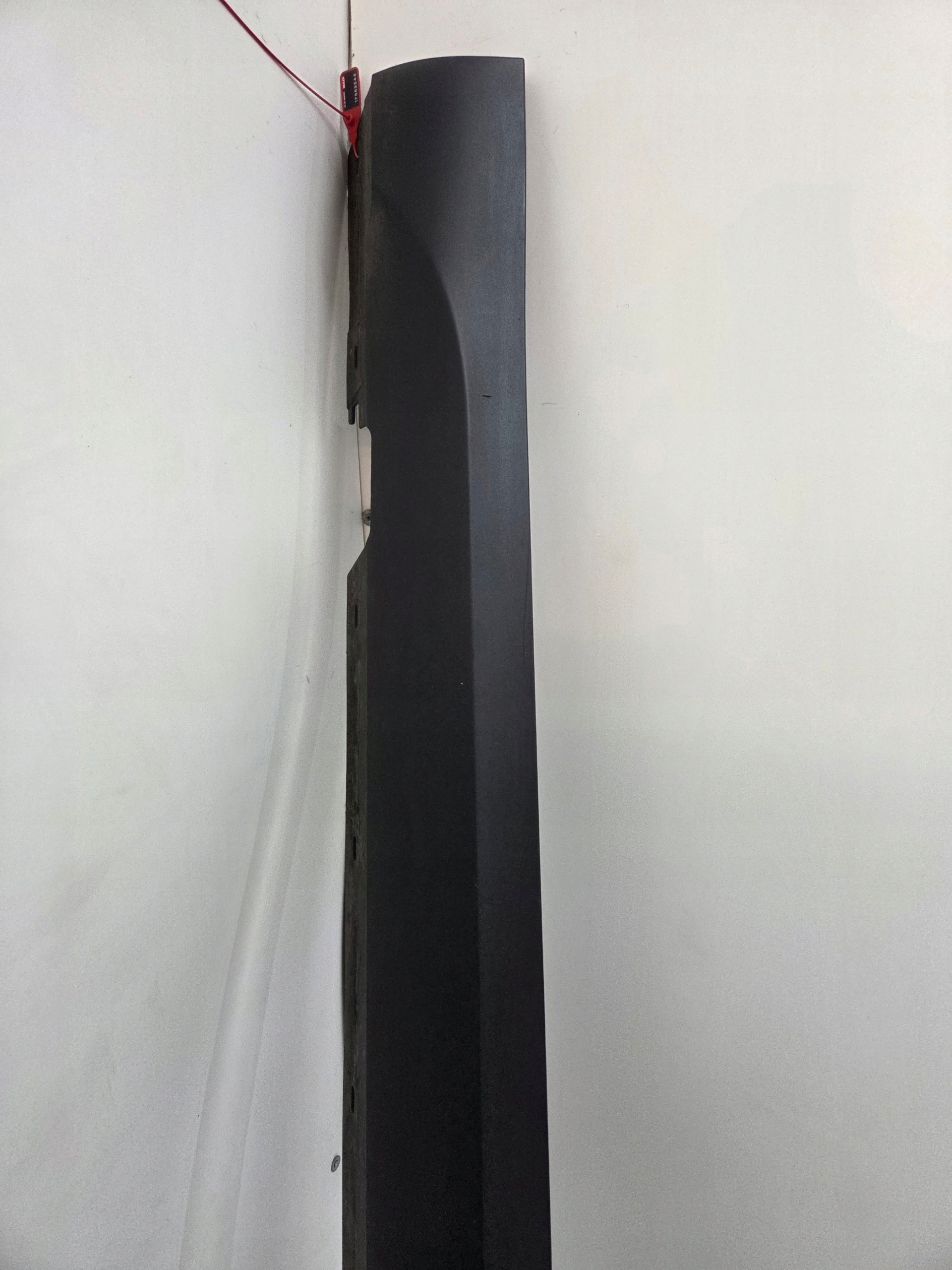 BMW X1 E84 LCI LIFT moulding threshold cap left