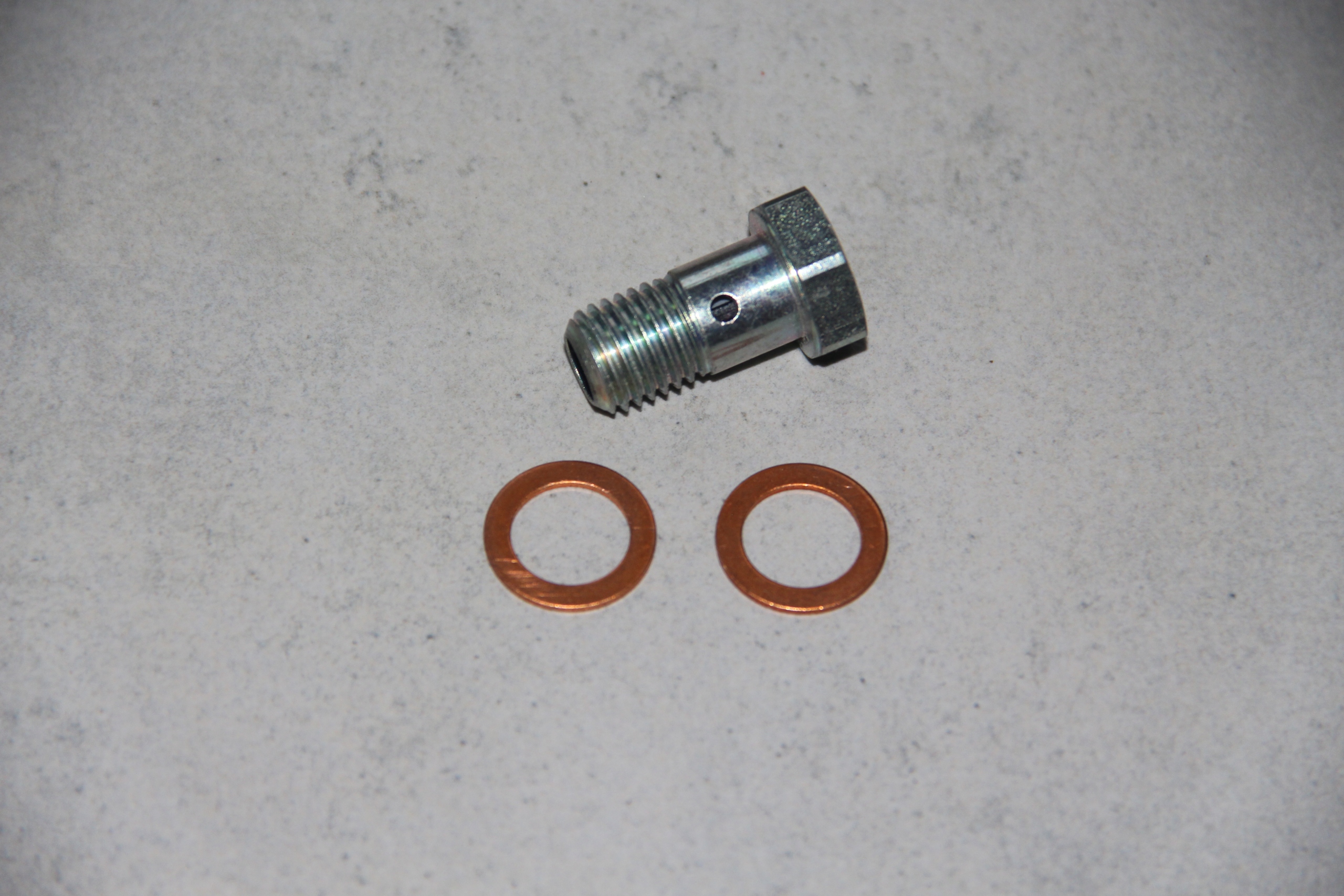 ALFA ROMEO ŚRUBA Z FILTREM OLEJU TURBO Numer katalogowy części 46460121