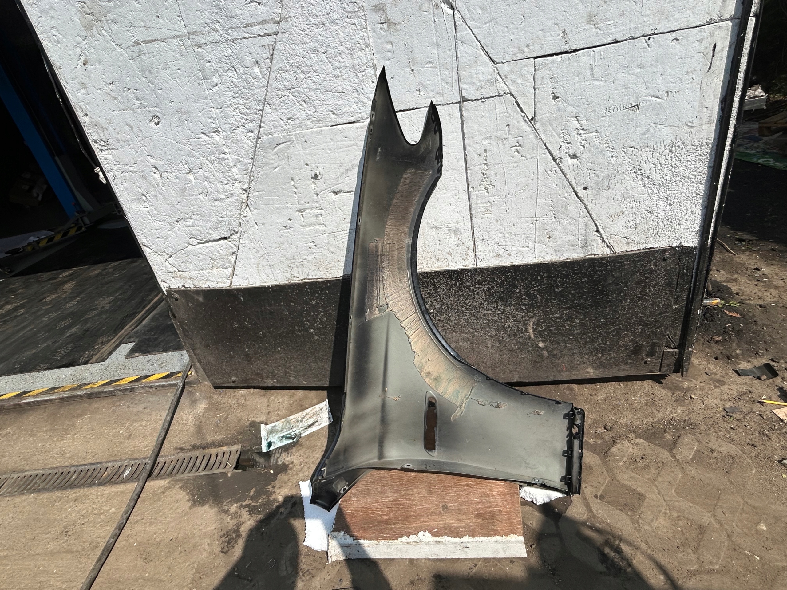 BMW F10 fender front left 475 BLACK SAPPHIRE