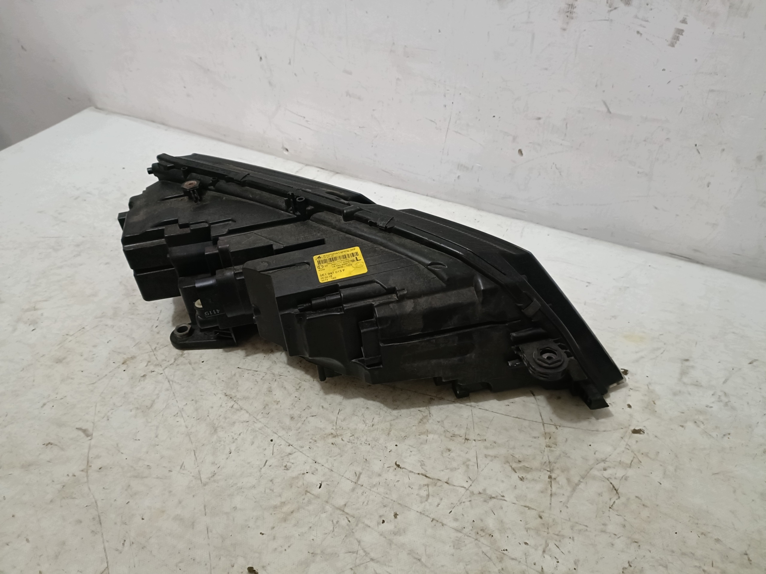 SKODA OCTAVIA 3 III FL LIFT 16-20 light left FULL LED 5E1941015F