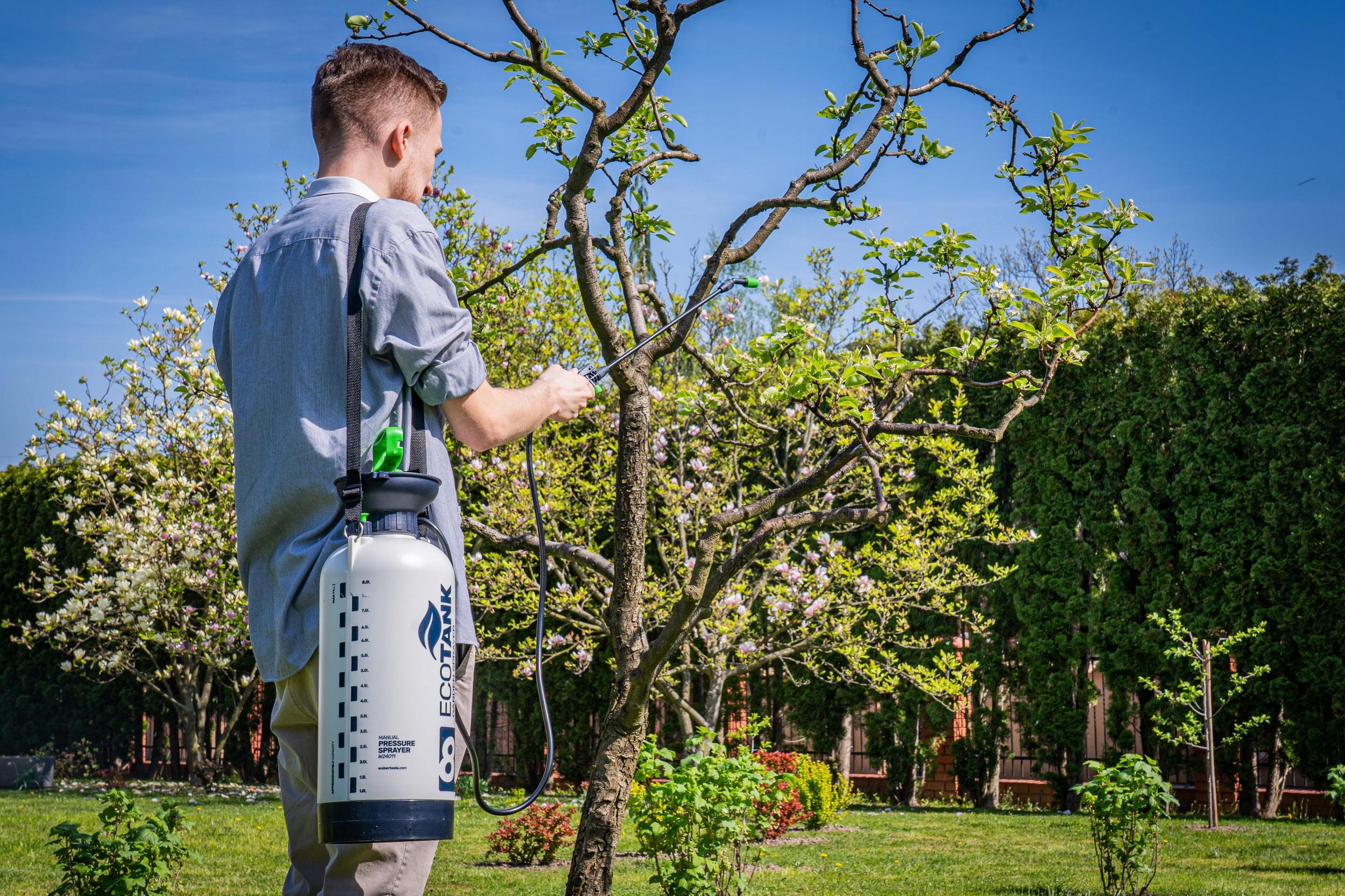 OPRYSKIWACZ CIŚNIENIOWY RĘCZNY DUŻY POJEMNOŚĆ 8L REGULACJA LANCA 98CM EAN (GTIN) 5905778971840