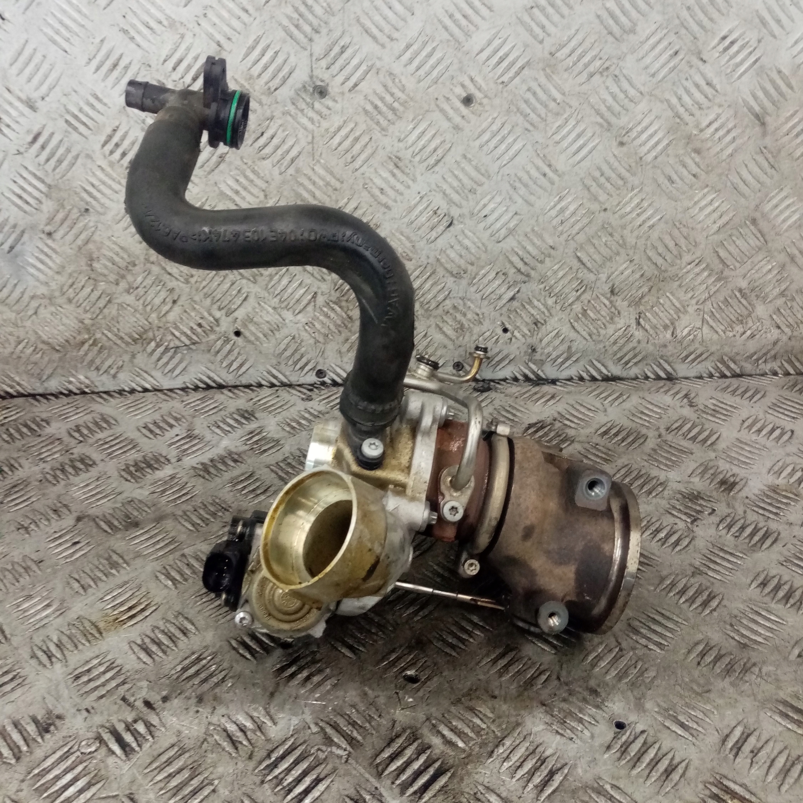 TURBINA turbo SKODA RAPID 04E145721L