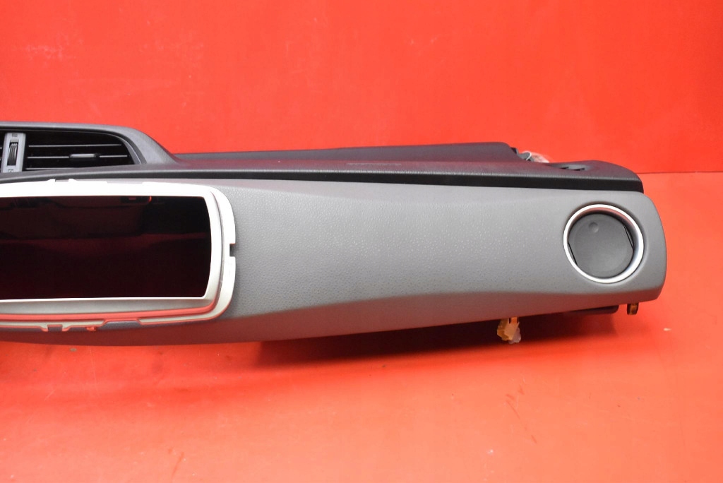dashboard instrument panel console cockpit airbag EU TOYOTA YARIS 3 III 10-14