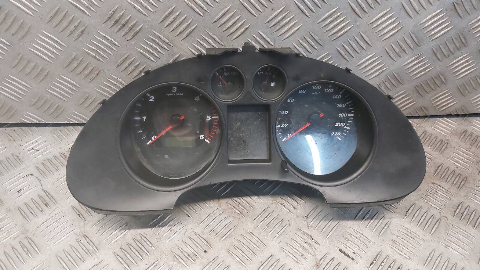running board STARTOWY SEAT IBIZA III 1.4 TDI 045906019BG