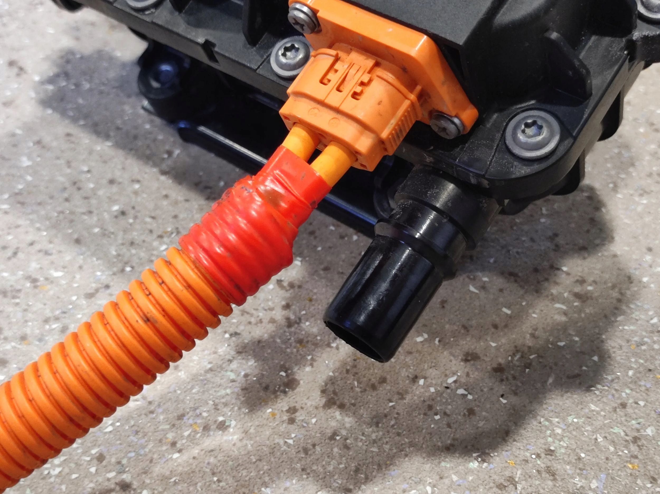 вентилятор kia EV6 375W2GI100