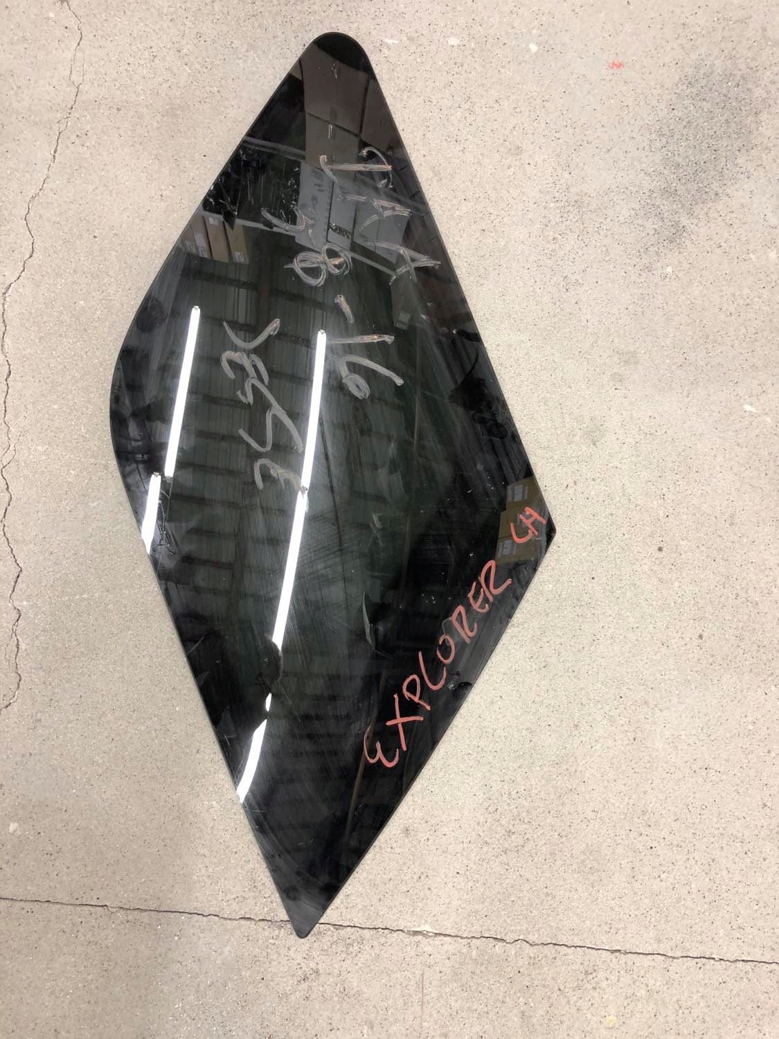 FORD EXPLORER 11+ szyba karoseryjna