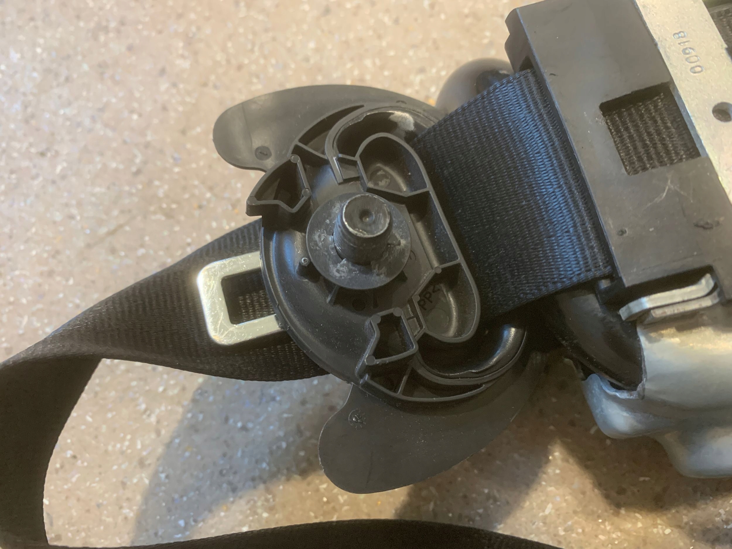 Q7 4M II ремень безопасности оригинал 4M0857805E