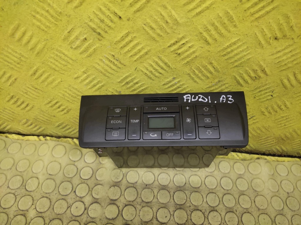 AUDI A3 8L PANEL klími klimatizaci 8L0820043K