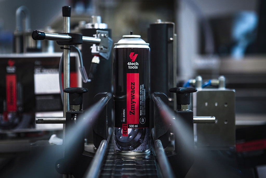 ZMYWACZ DO HAMULCÓW ODTŁUSZCZACZ DO TARCZ 600ml Producent Inny