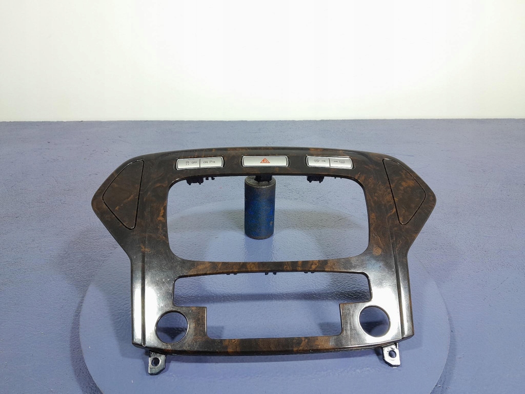 FORD MONDEO MK4 OSŁONA RAMKA RADIA 7S71-18522