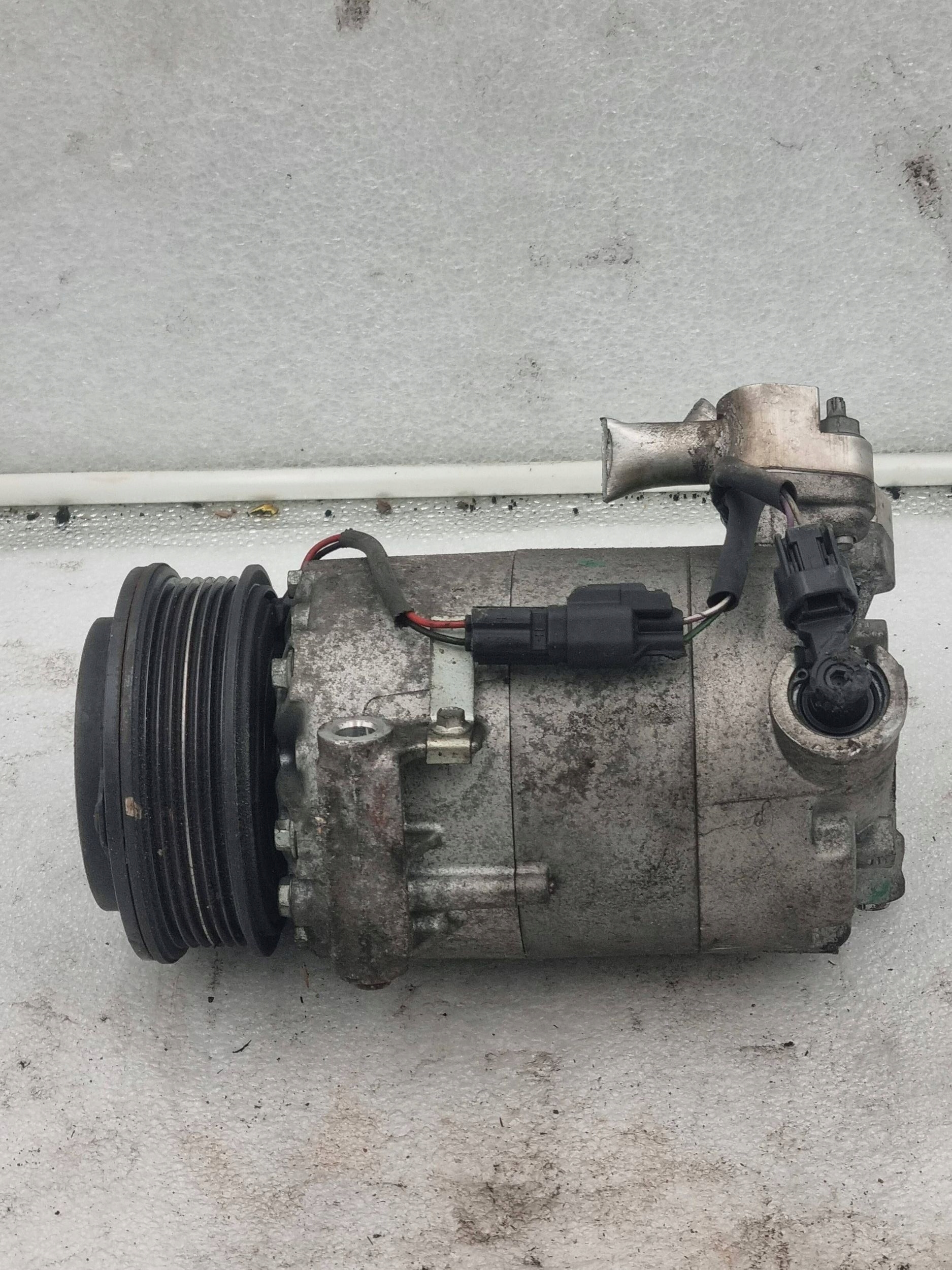 compressor of the air conditioning compressor; Ford Focus MK3 1.0 ECOBOOST CV6119D629FB