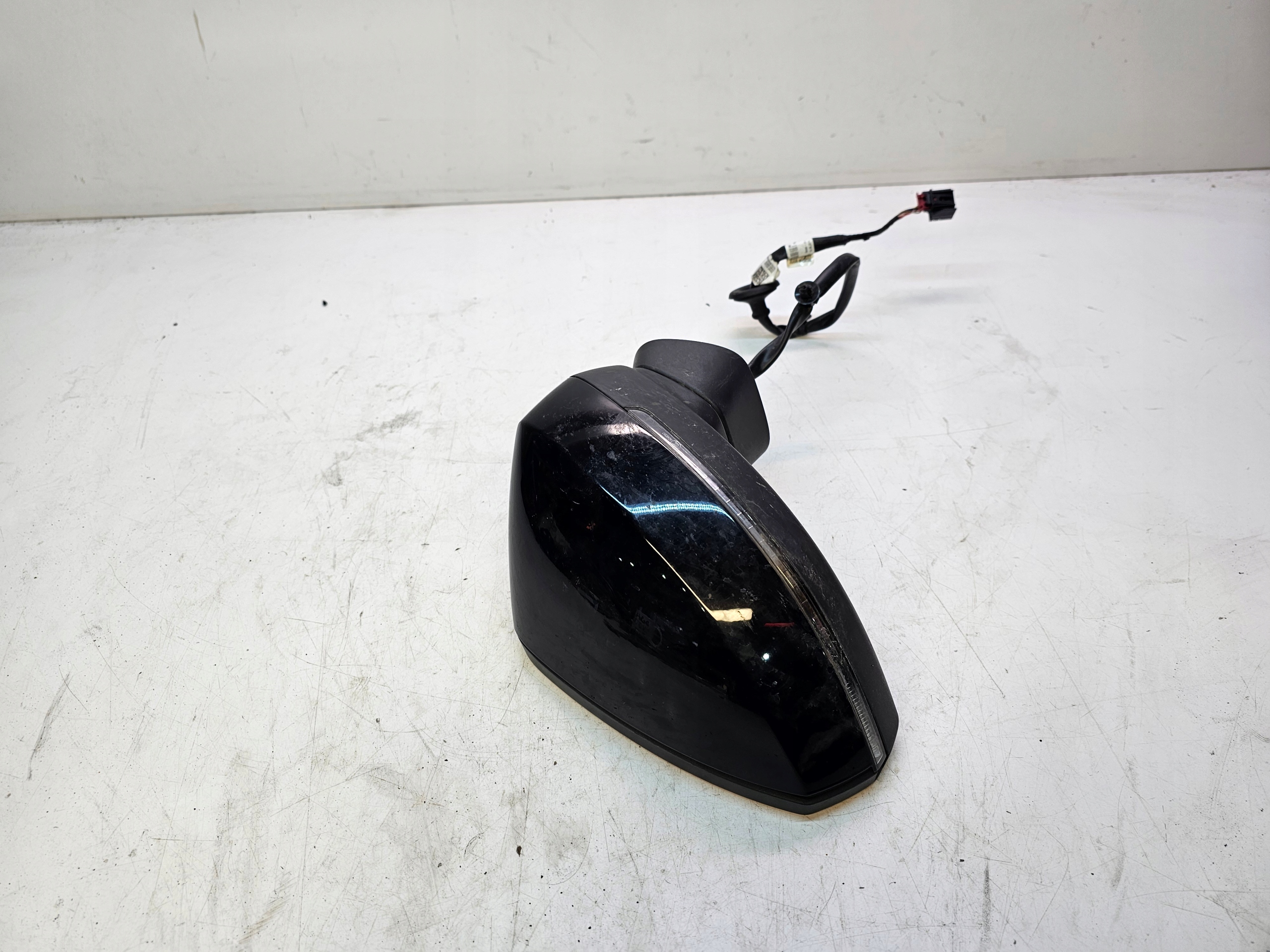 mirror exterior right AUDI A3 8V sedan LY9B 6-PIN