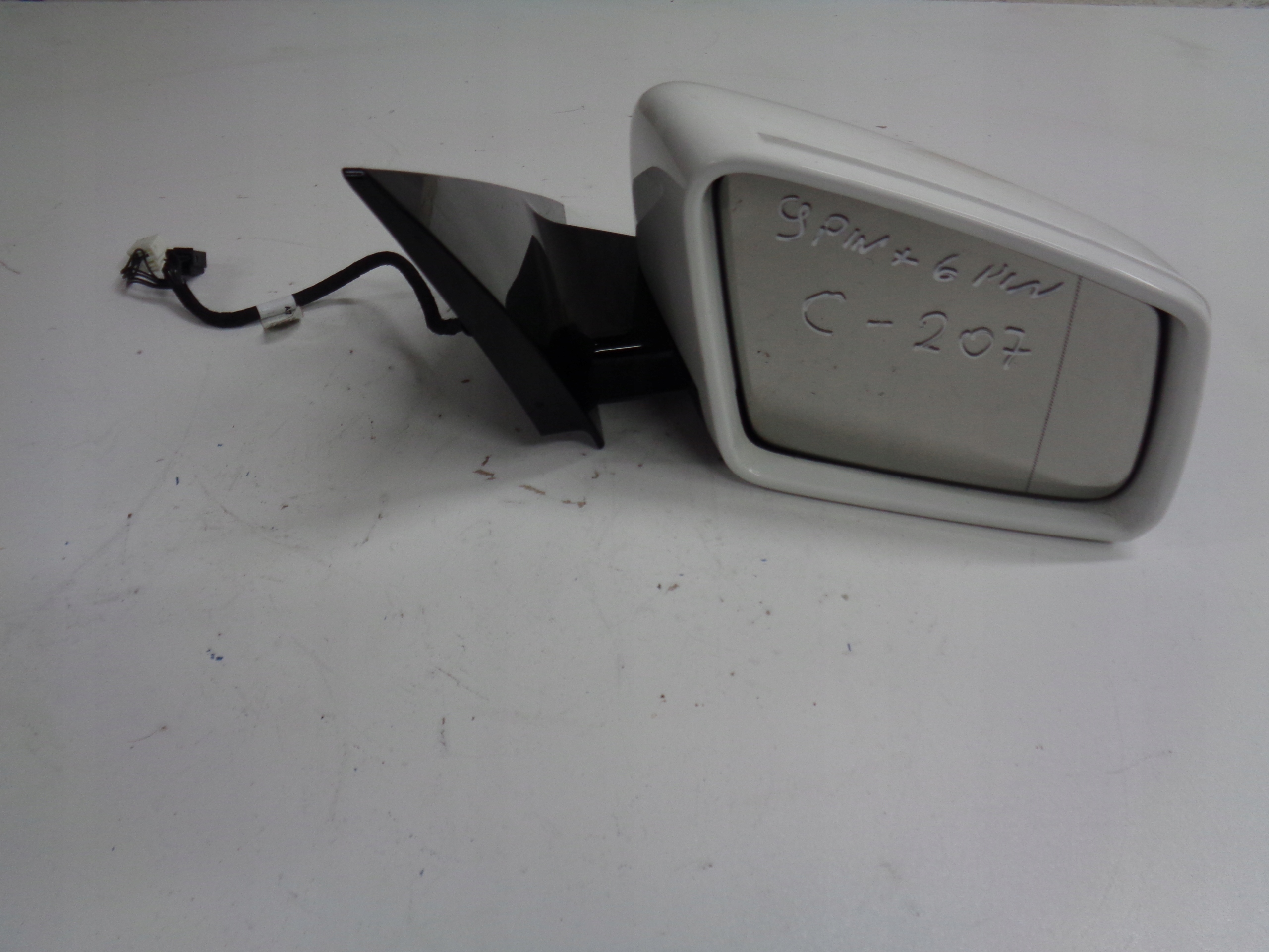 MERCEDES E W207 C207 LUSTERKO PRAWE 15 PIN 09-16r