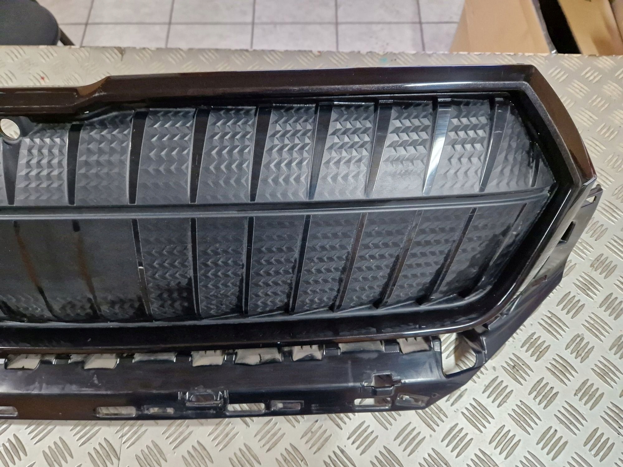 GRILLE CHROM SKODA ENYAQ 2020R->