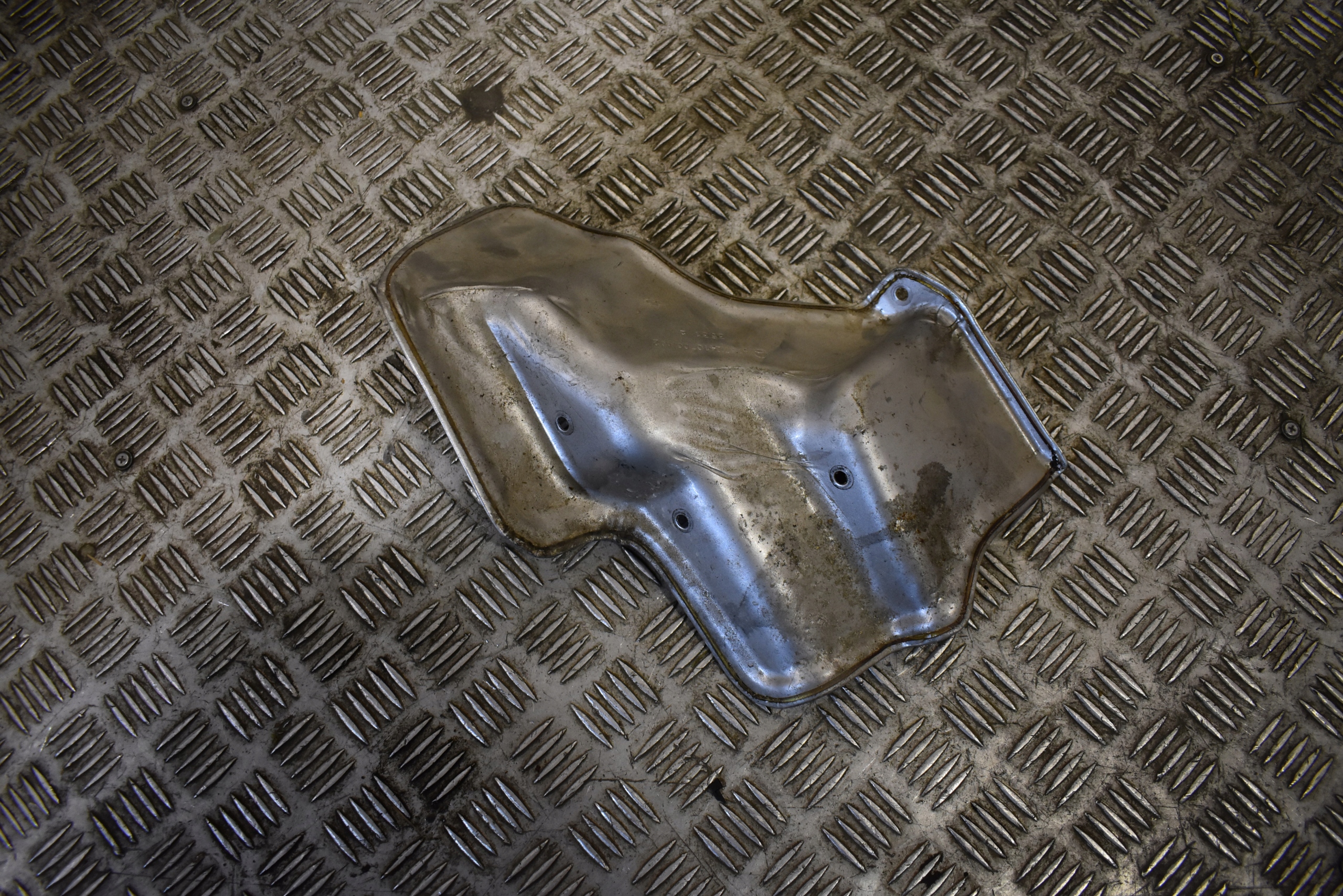 IDEALNA Blende Abdeckung TERMICZNA MERCEDES W167 1