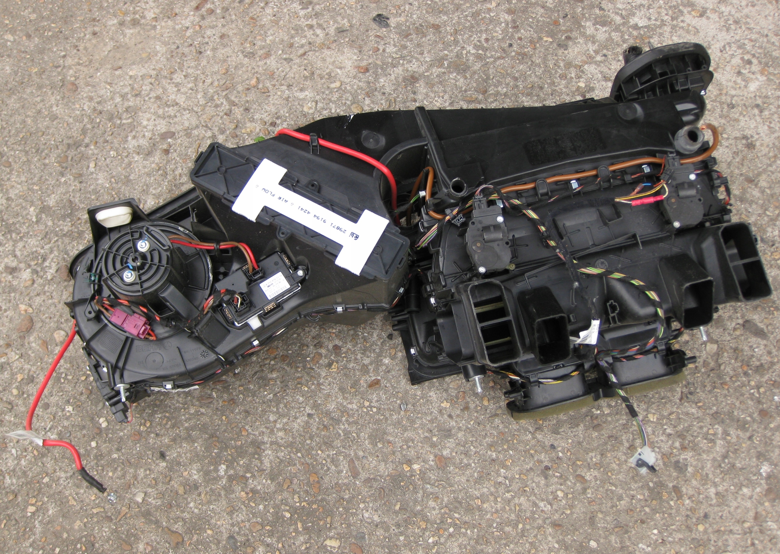 MERCEDES W212 E KLASA 11r heater complete A2128302560