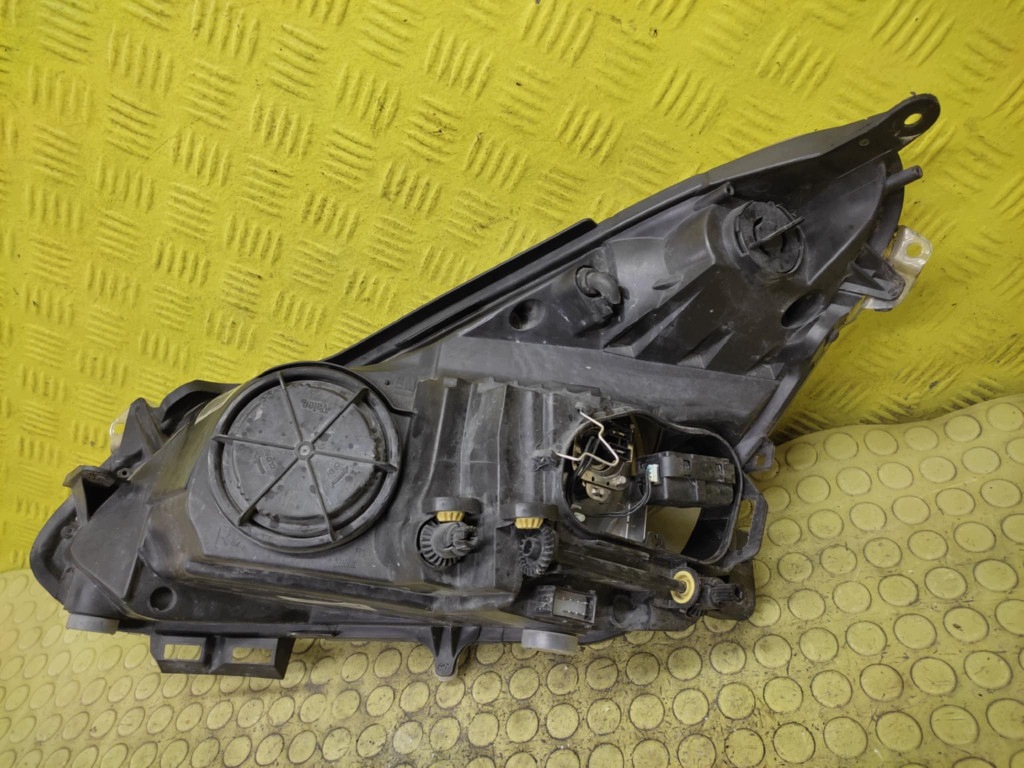 OPEL CORSA D REFLEKTOR light right front 13186382