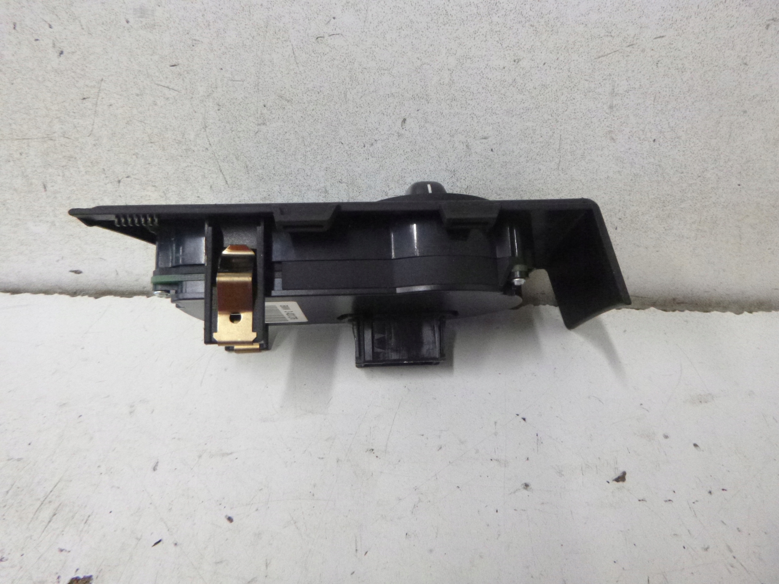 light switch BMW X3 E83 2008r. 3420276