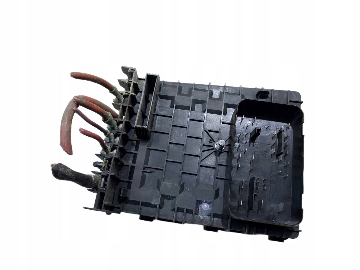 Module fusibles VW GOLF V 1.9 TDI 1K0937125A