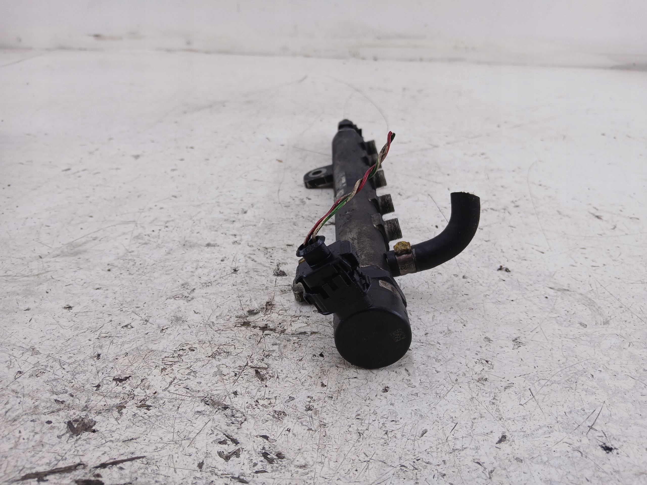 OPEL VECTRA C ZAFIRA B 1.9 CDTI injection ramp 55200266 sensor