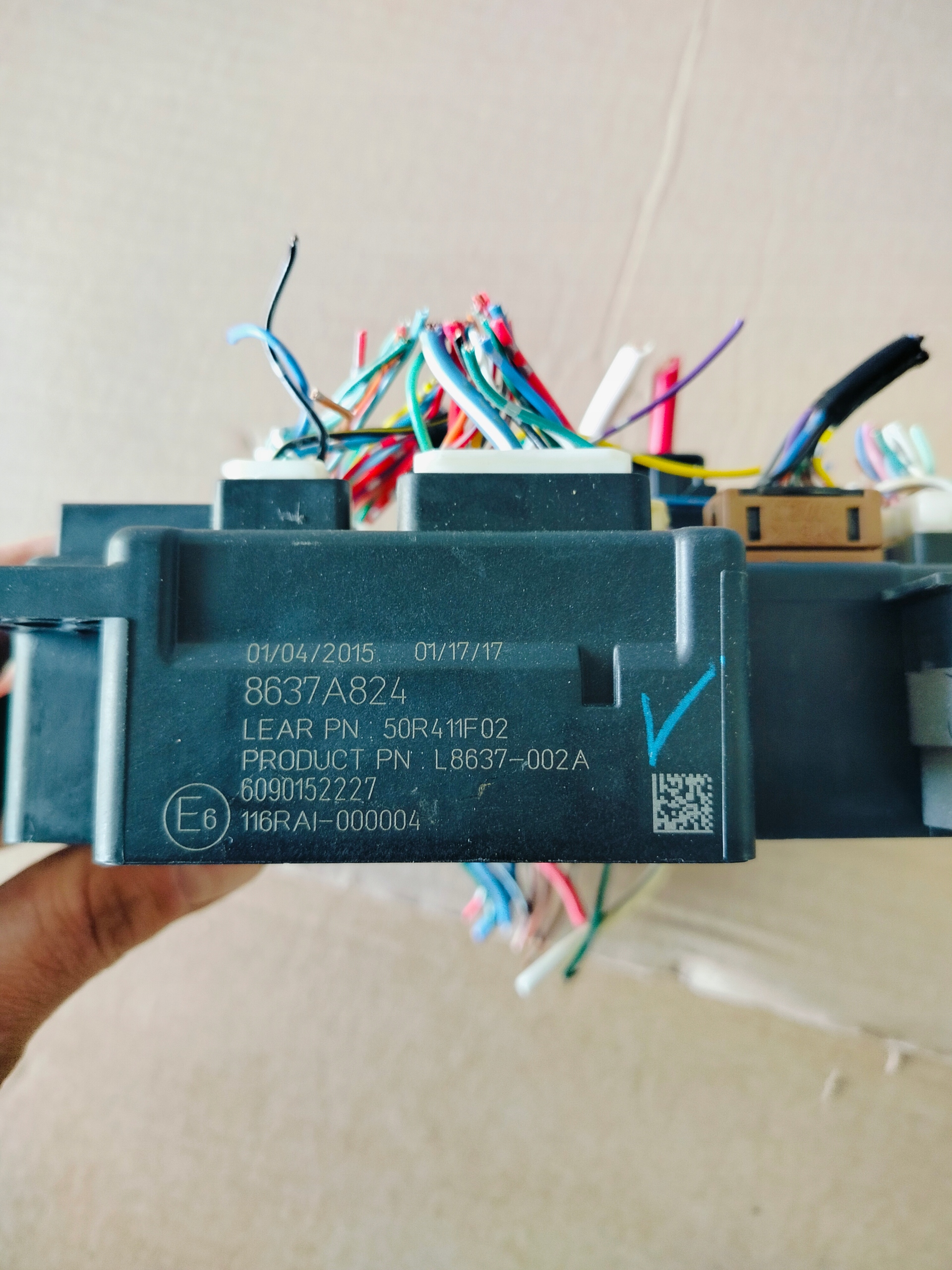 Module BSI Module fusibles C-CROSSER 4007 8637A824 2007-2012